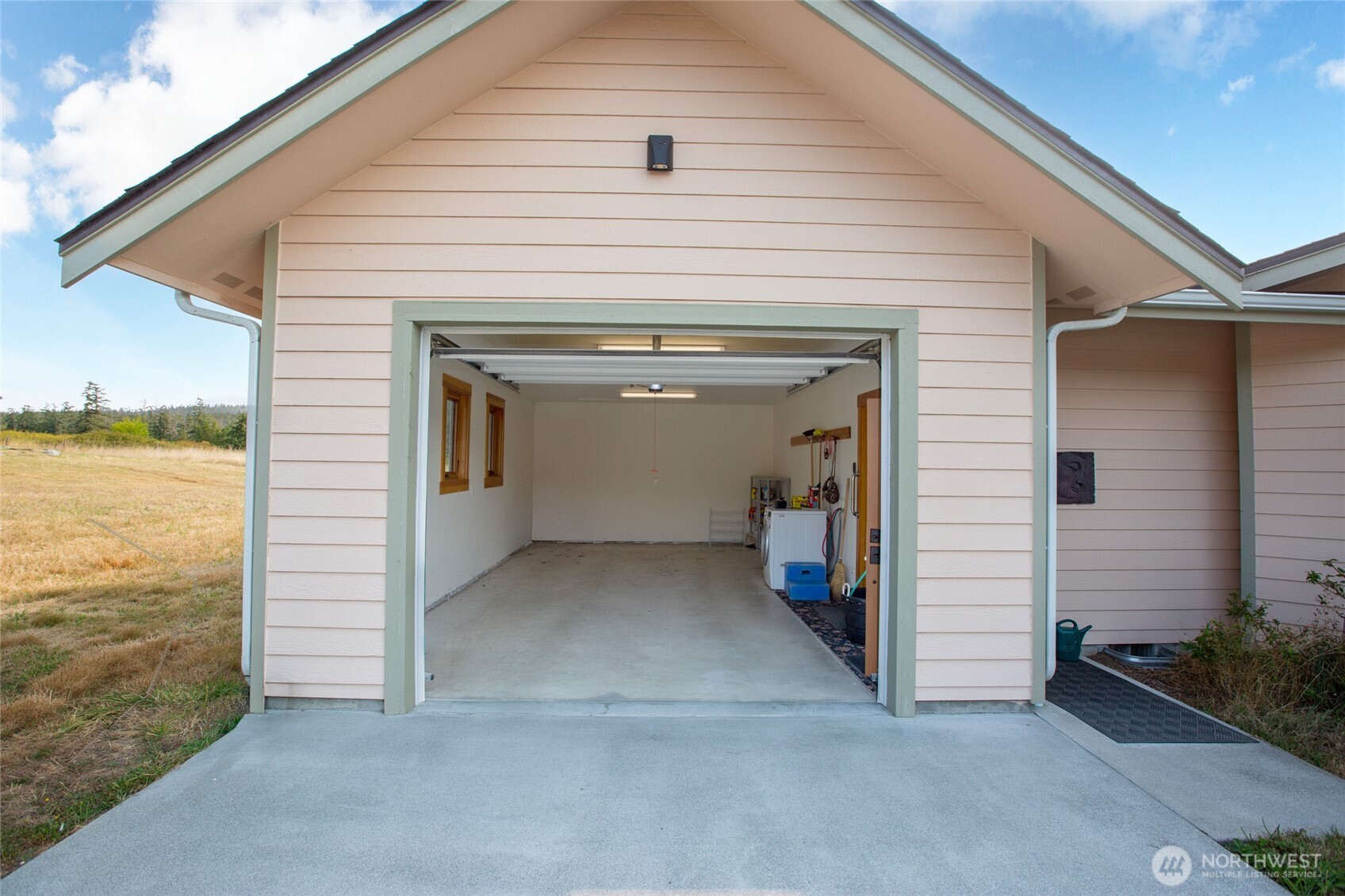 435 Blazing Tree Road Property Photo 32