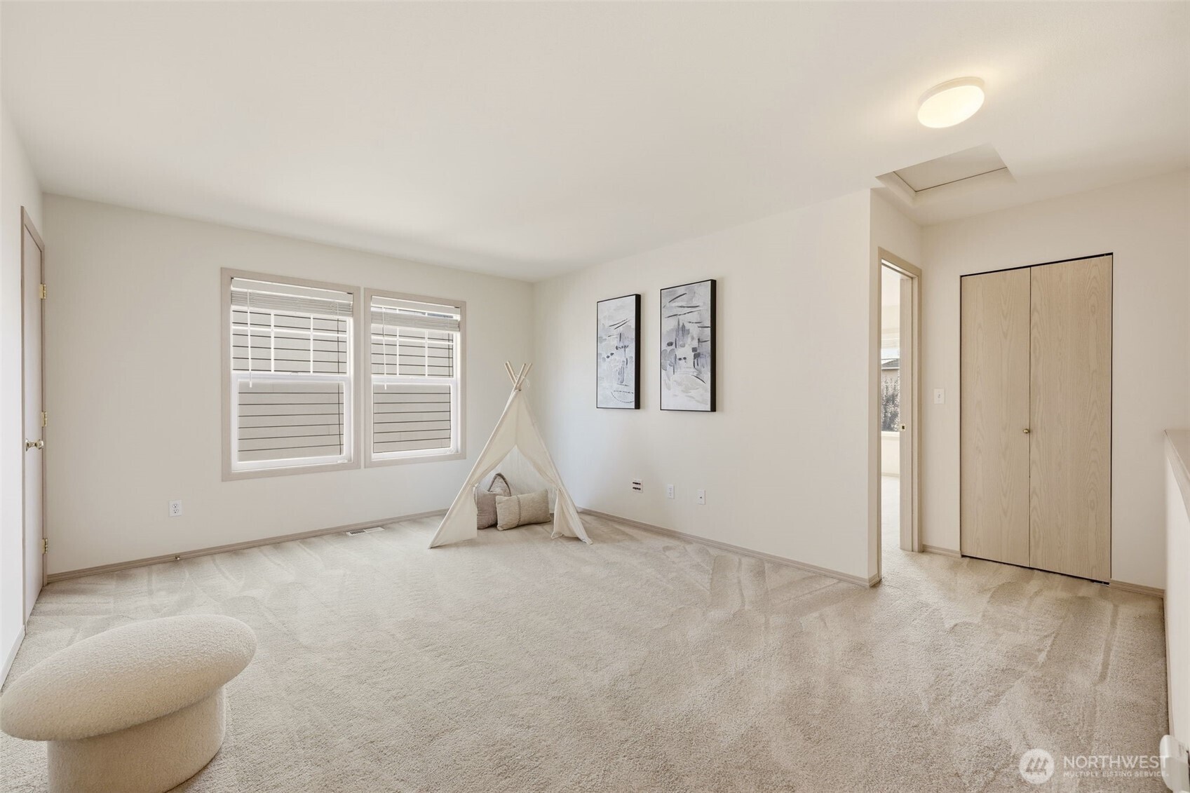 277 Edmonds Avenue Property Photo 17