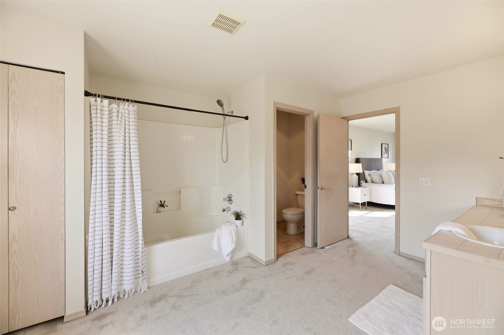 277 Edmonds Avenue Property Photo 22