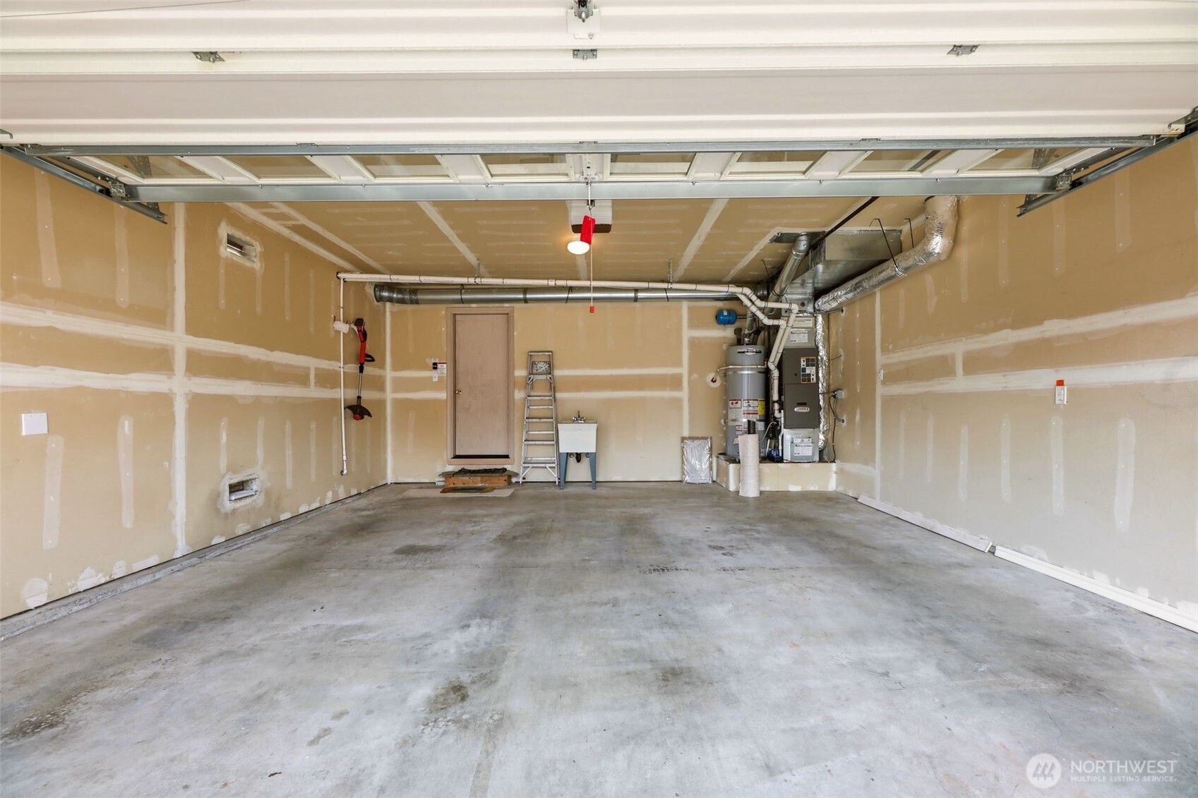 277 Edmonds Avenue Property Photo 34