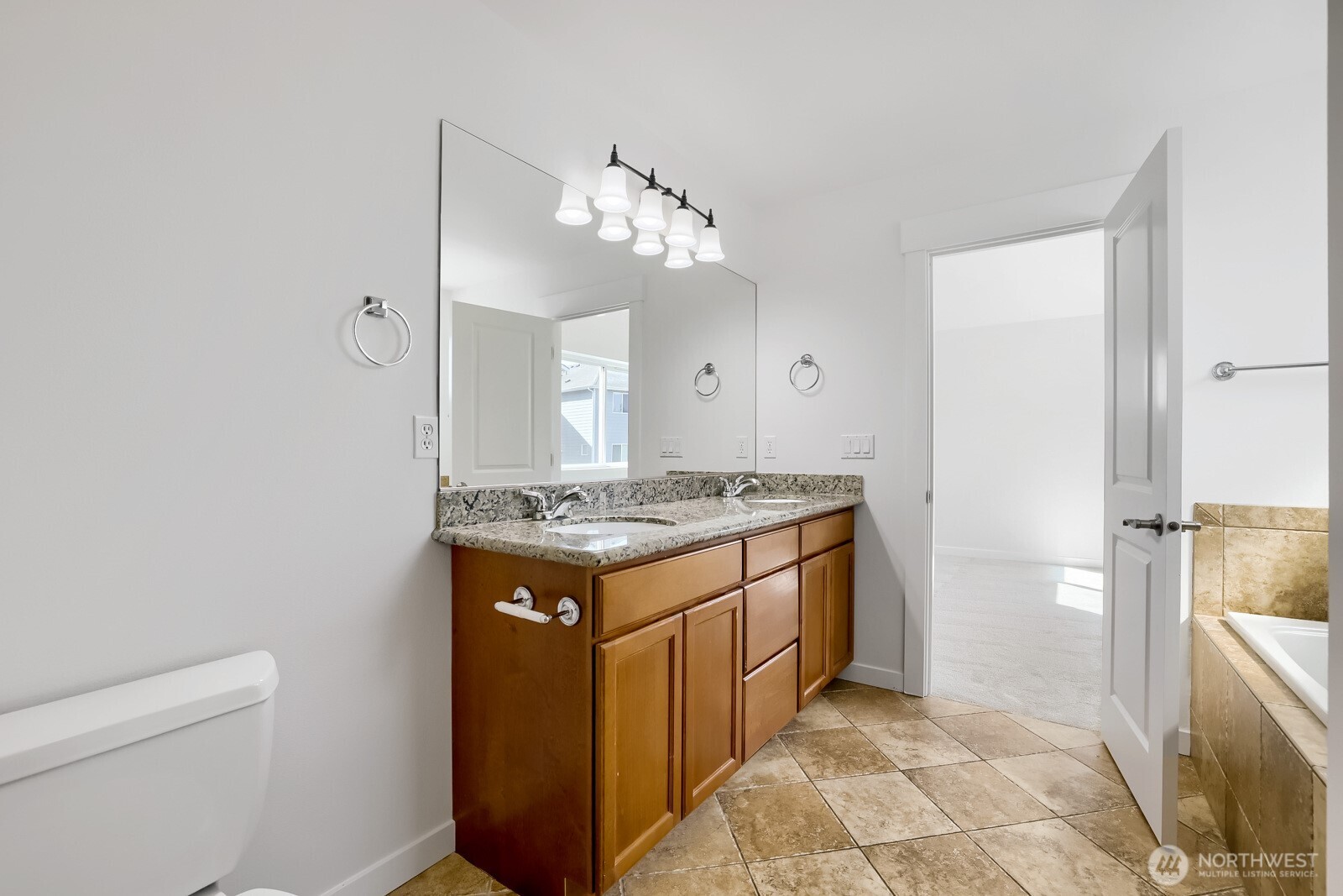126 209th Place Property Photo 13