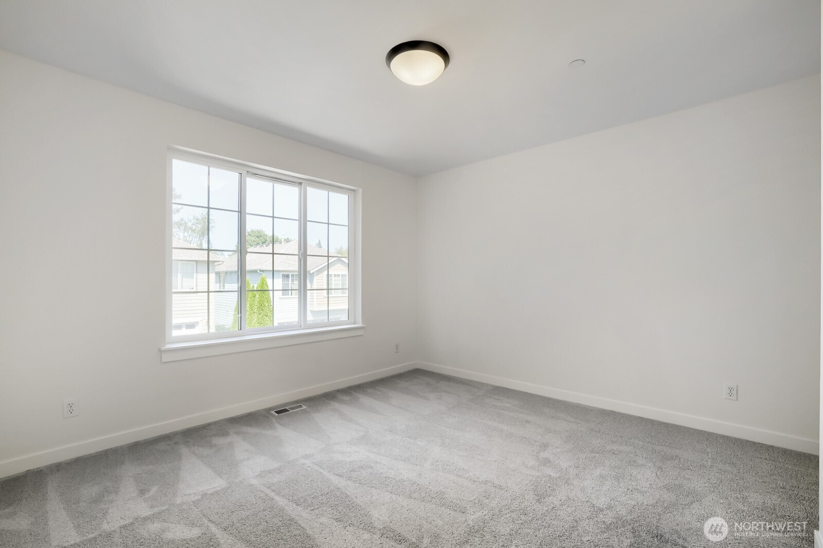 126 209th Place Property Photo 15
