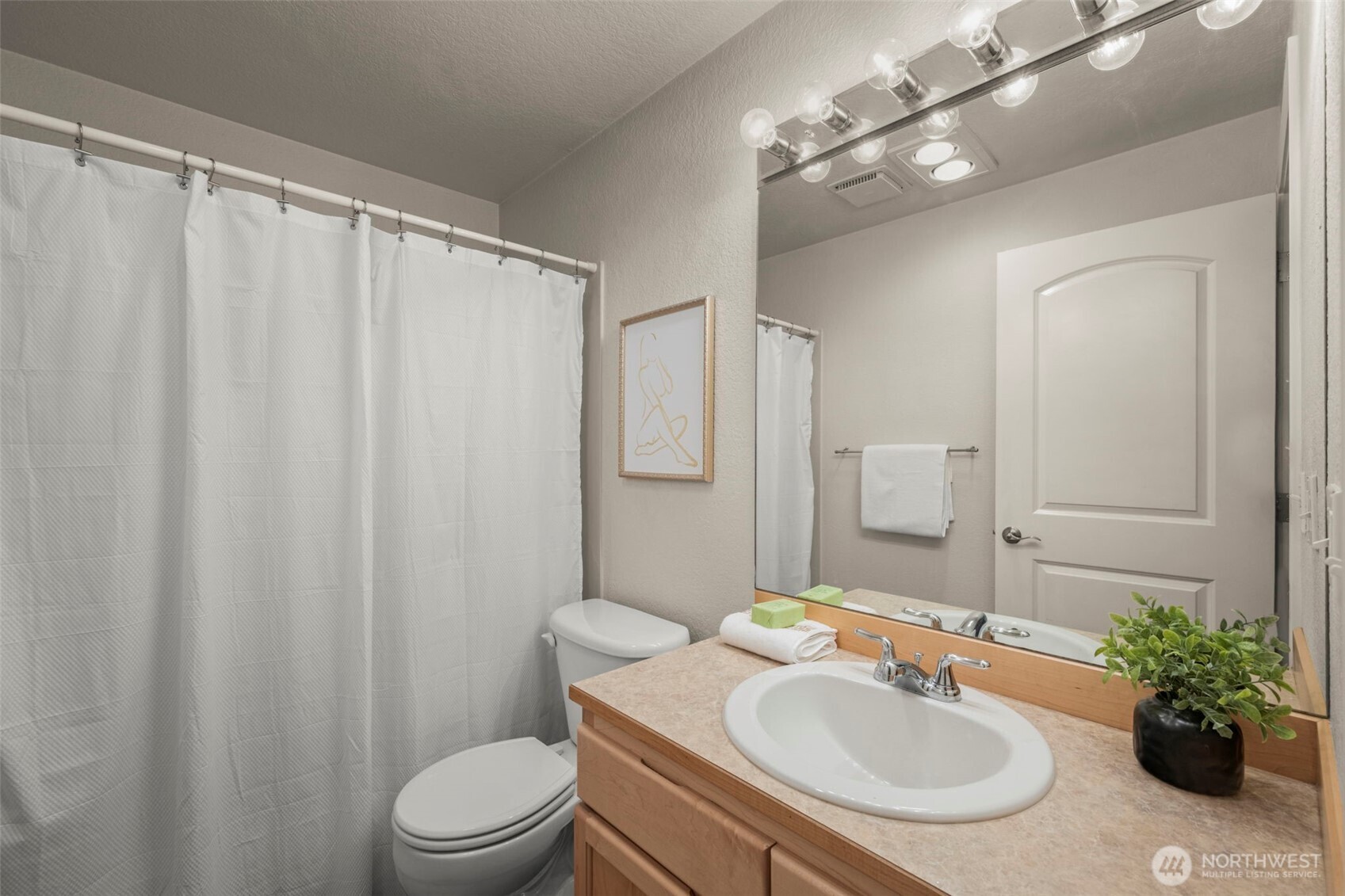 750 N 143rd Street B7 Property Photo 19