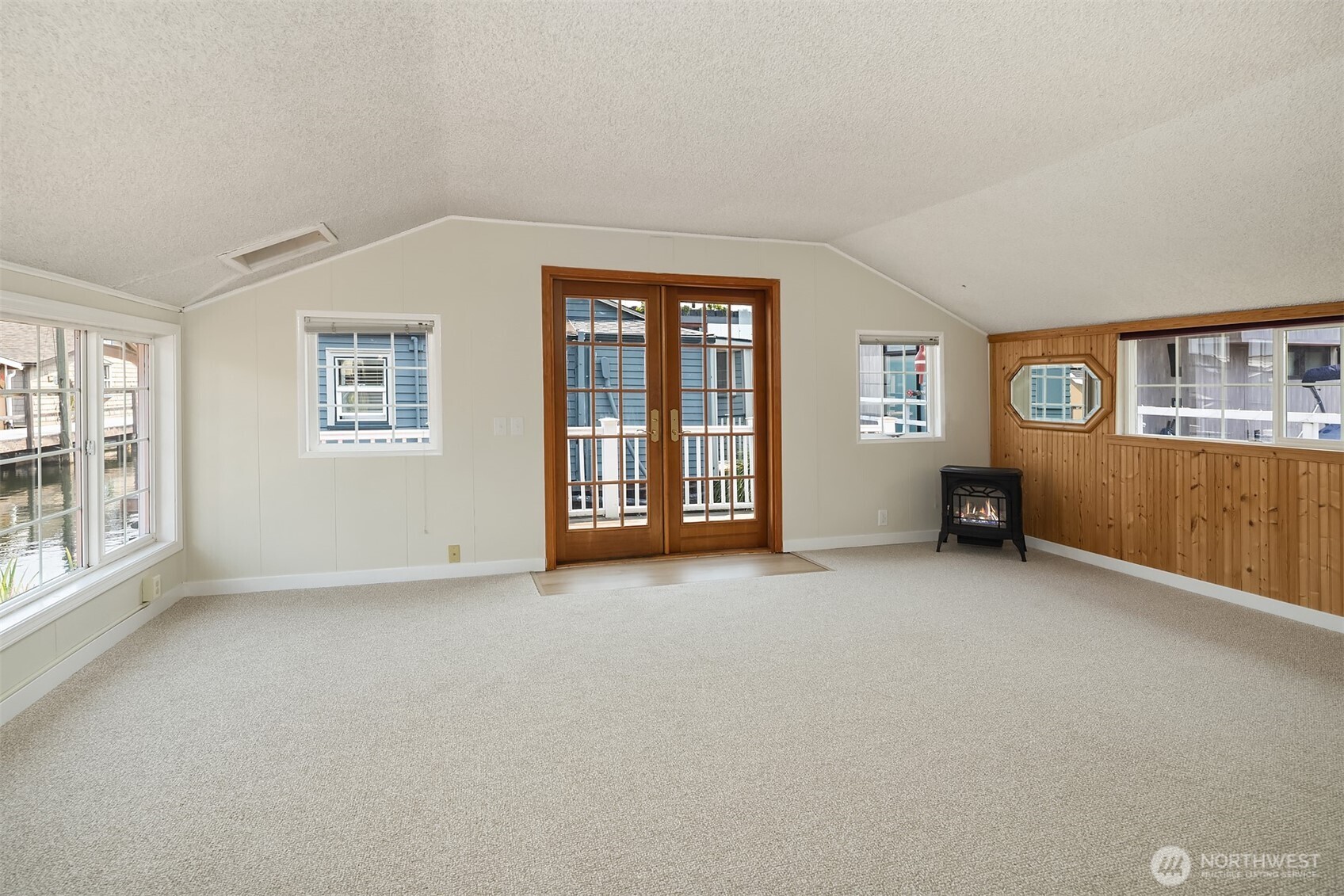 2818 Boyer Avenue 8 Property Photo 6