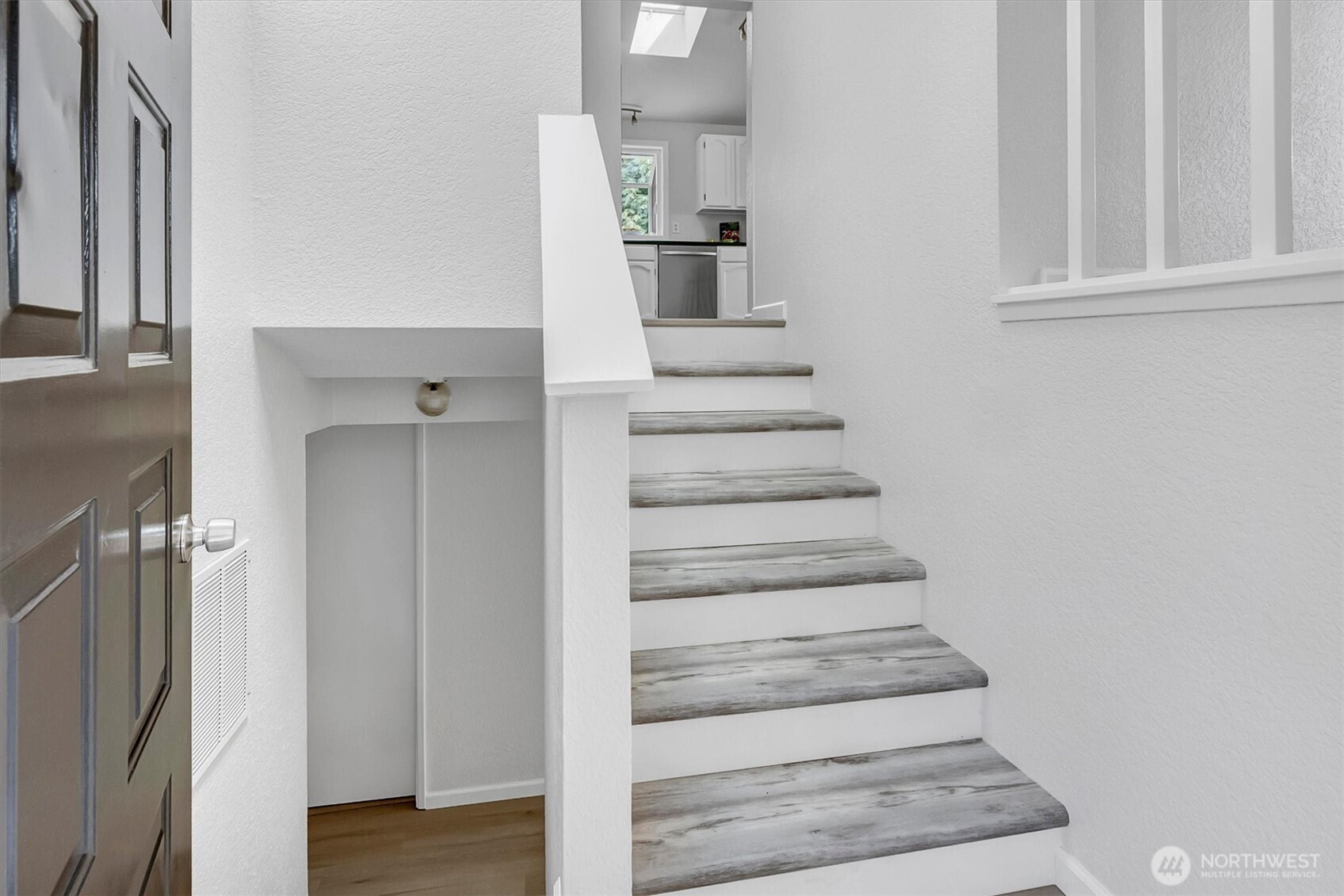 1648 209th Place Property Photo 8
