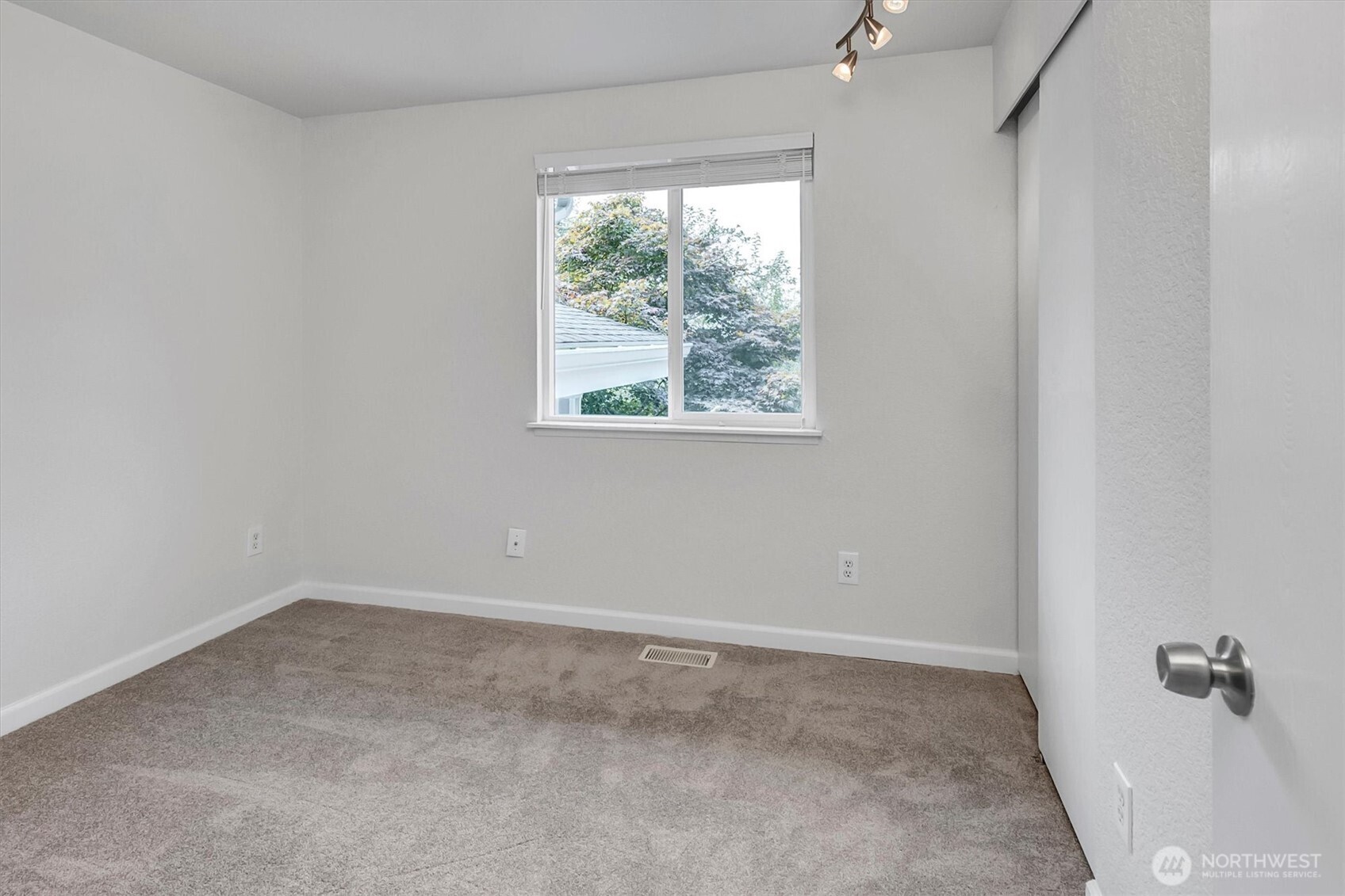 1648 209th Place Property Photo 25