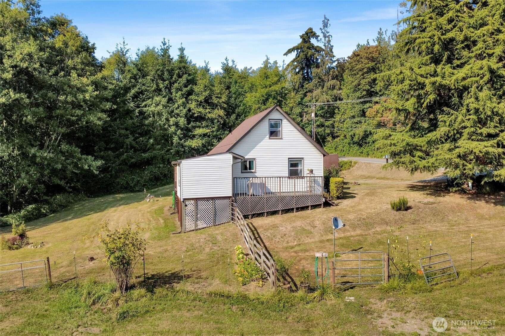7078 Ershig Road Property Photo 3