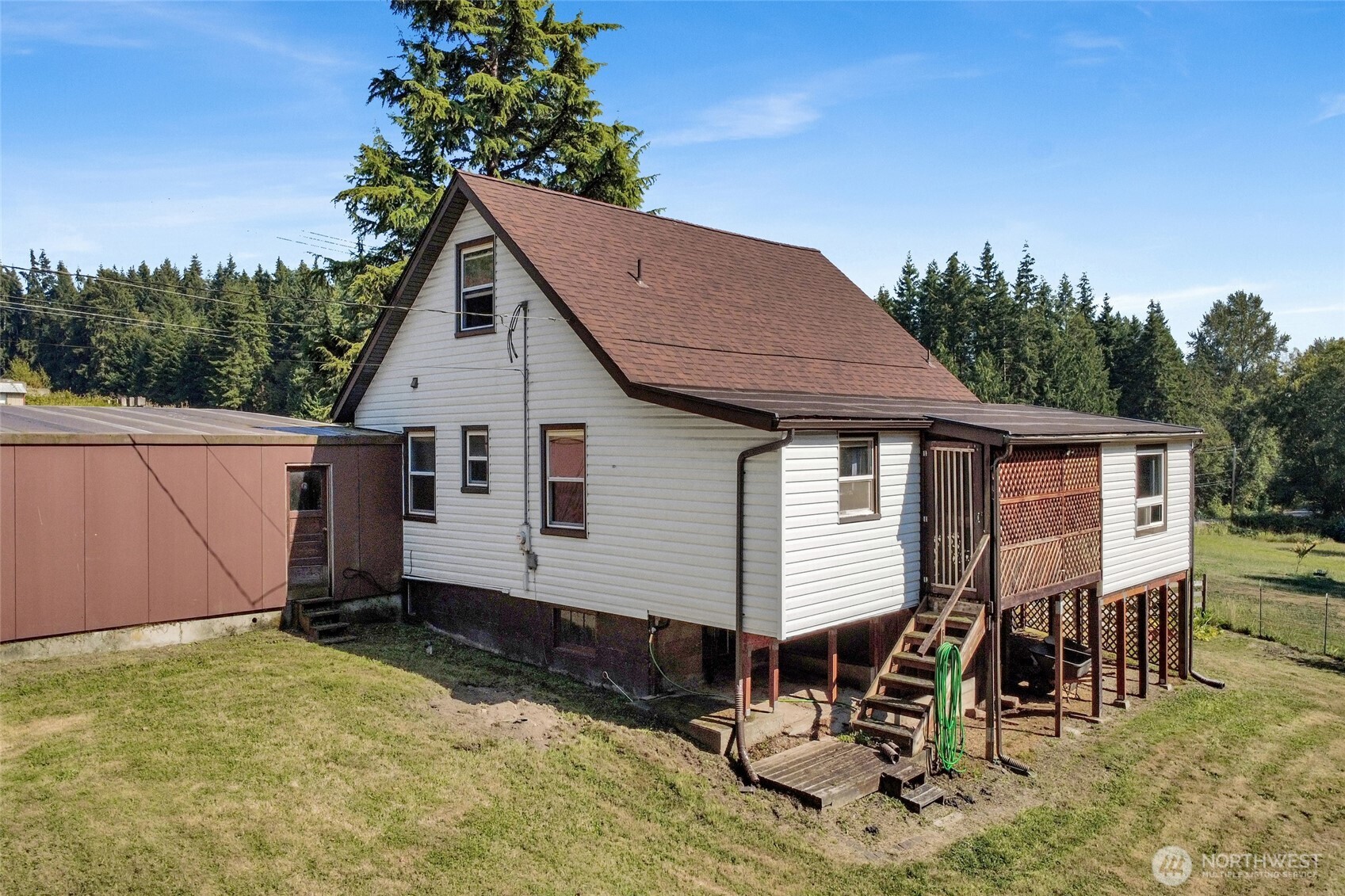 7078 Ershig Road Property Photo 5