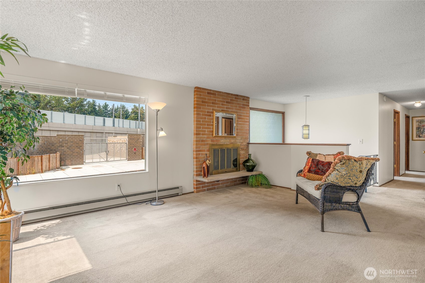 15112 3rd Avenue Property Photo 3
