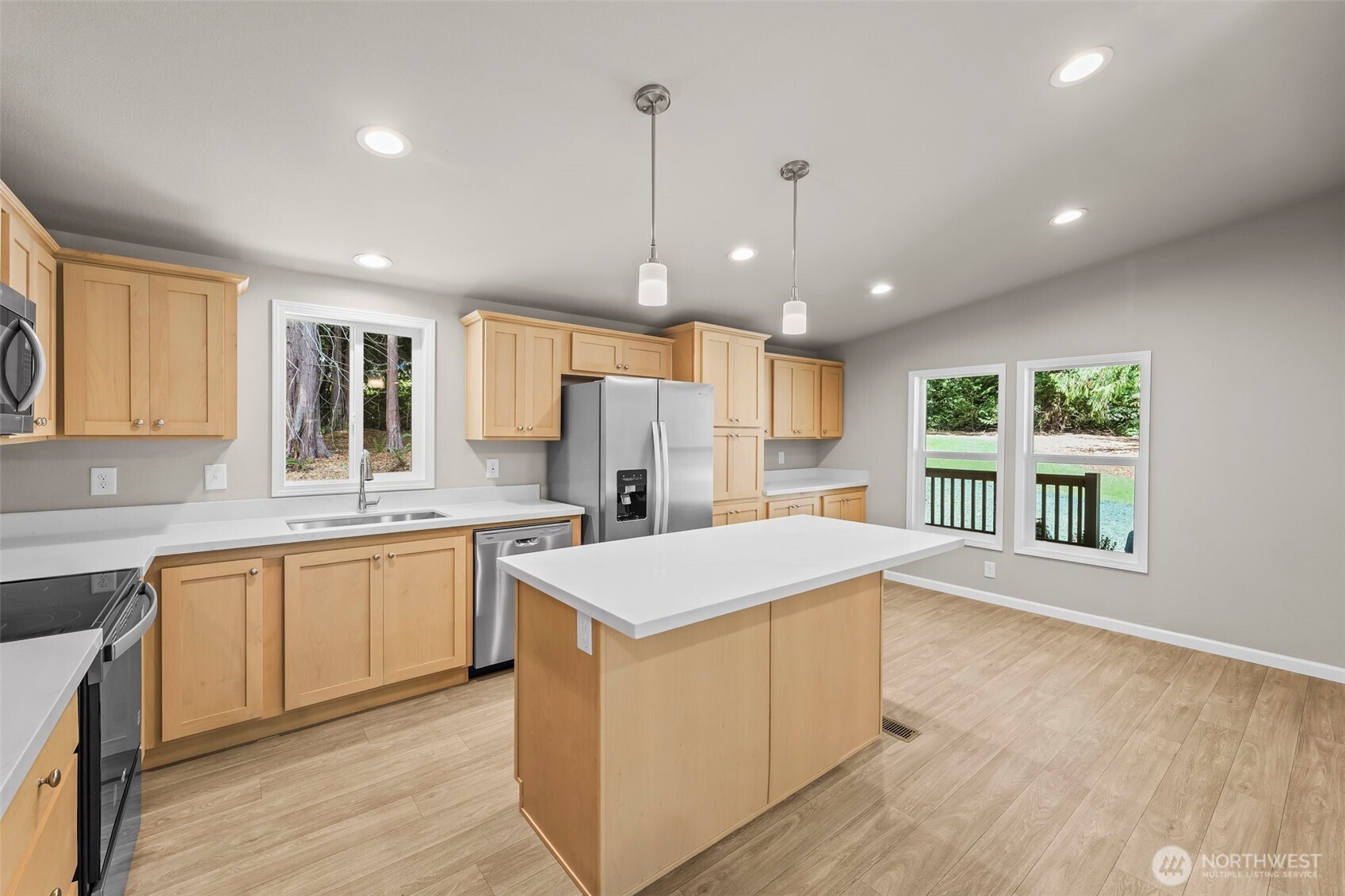3975 Salmonberry Road Property Photo 17