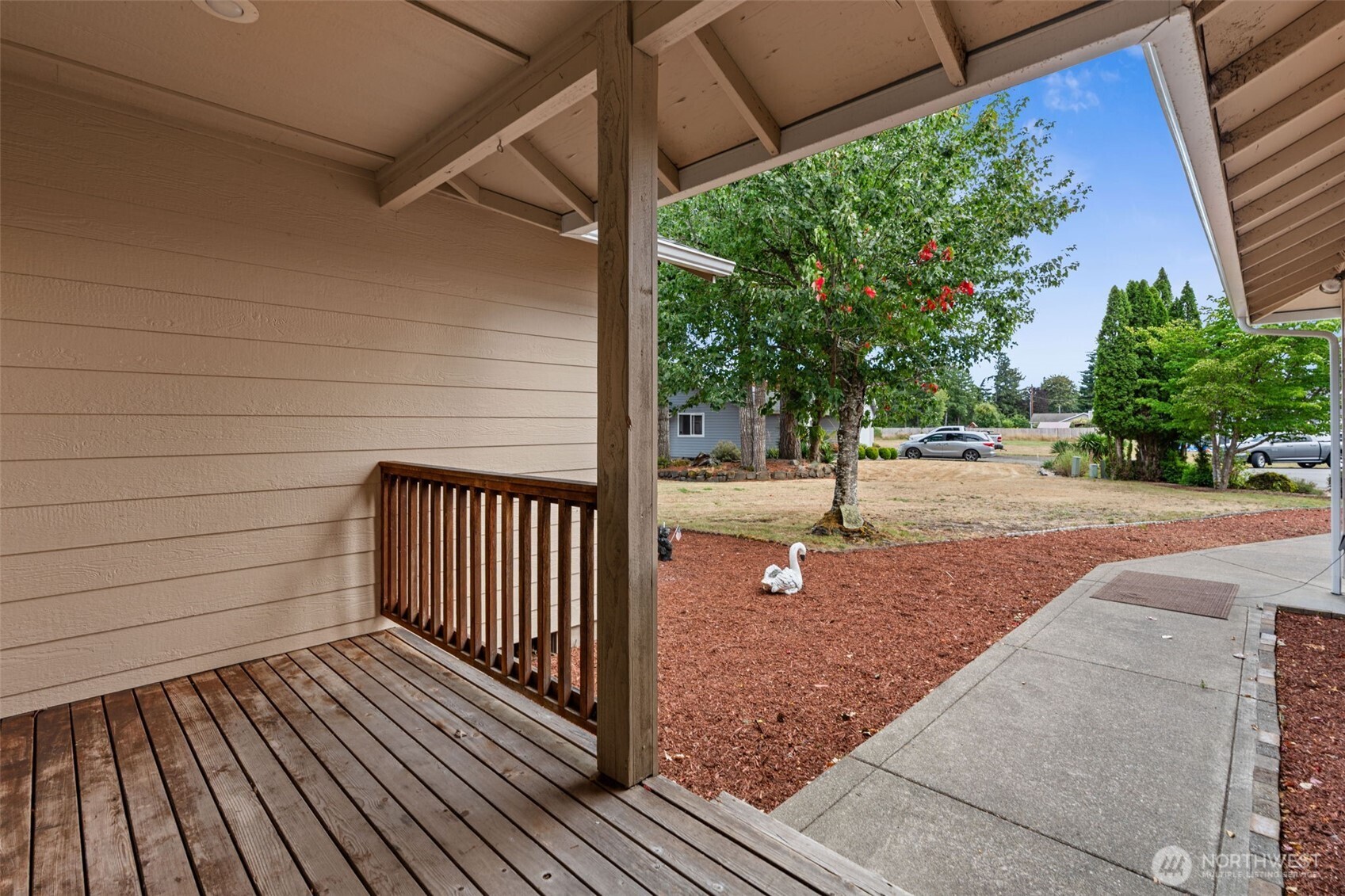 21 Se Mya Lane Property Photo 2