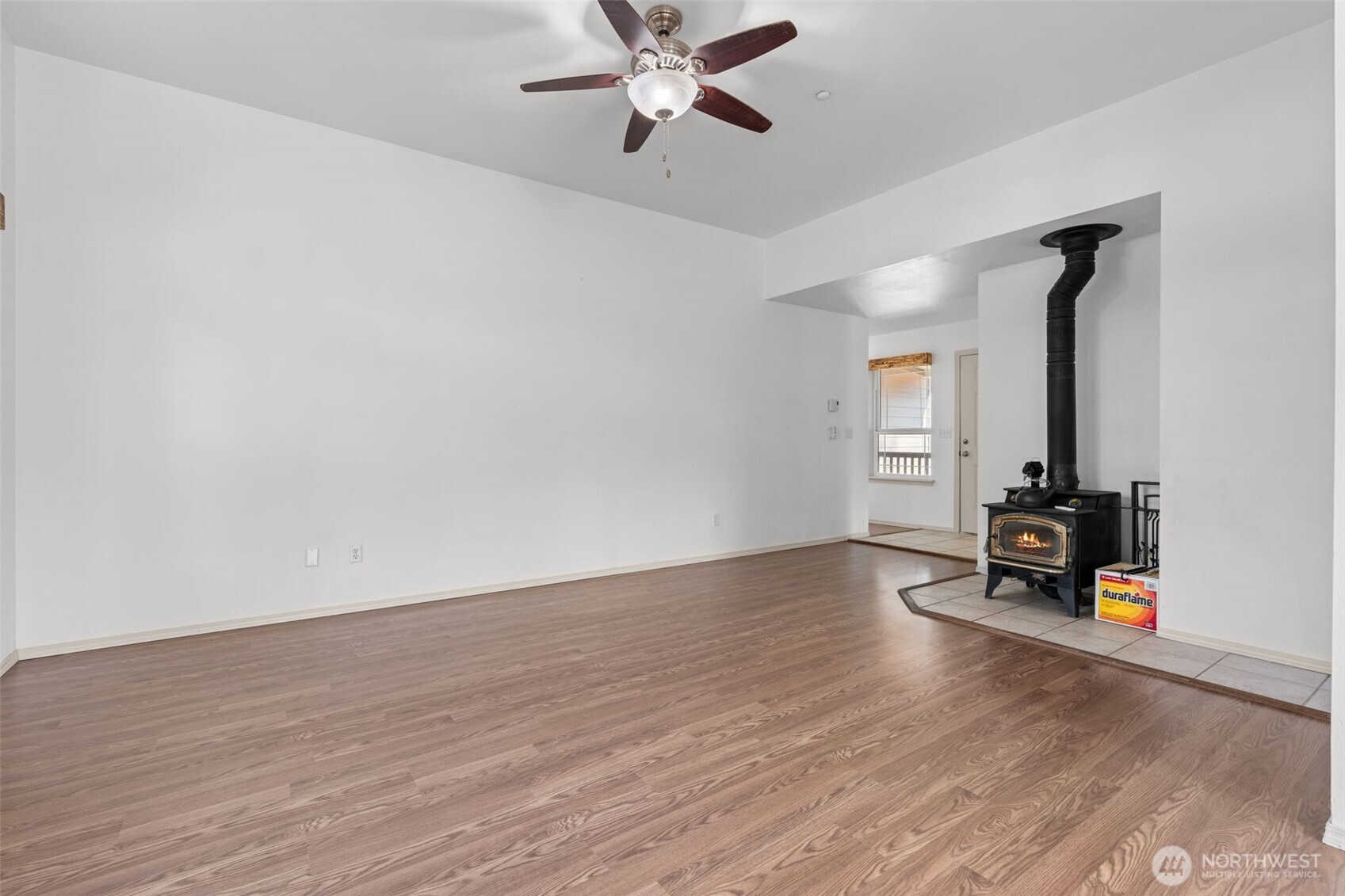 21 Se Mya Lane Property Photo 6