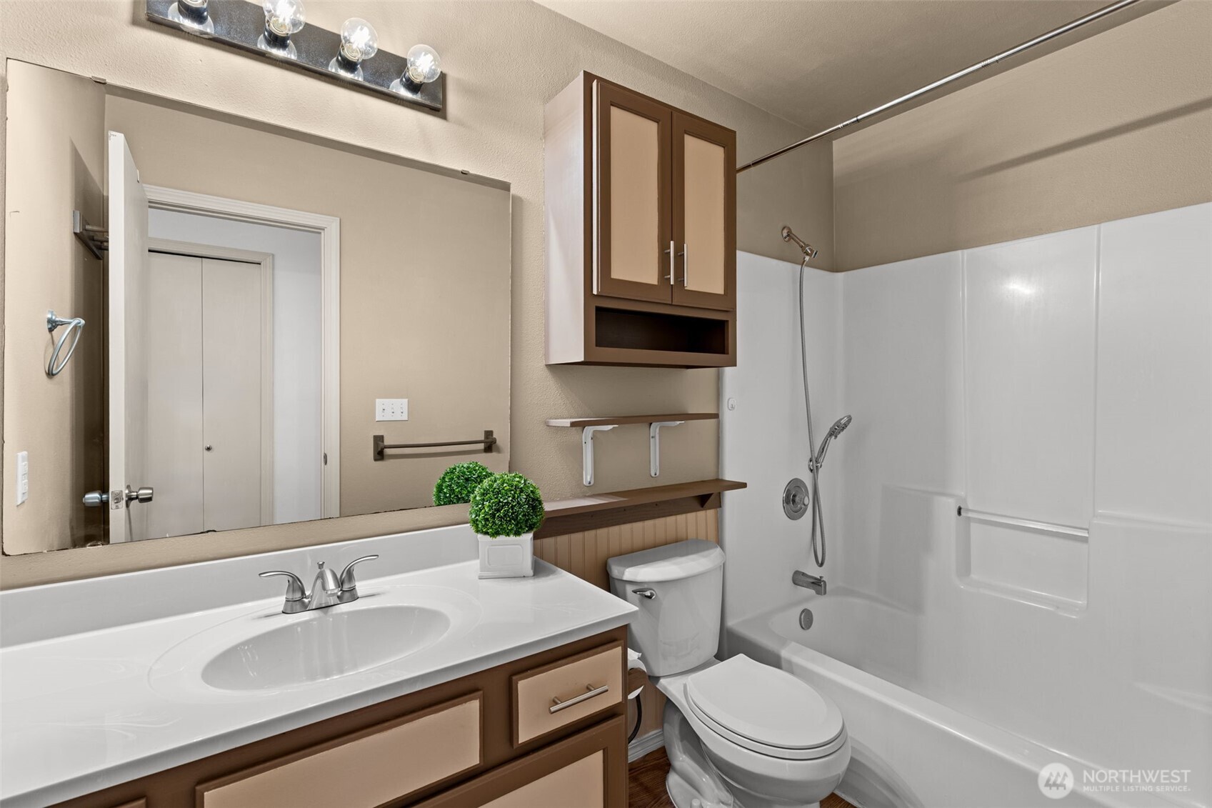 21 Se Mya Lane Property Photo 19