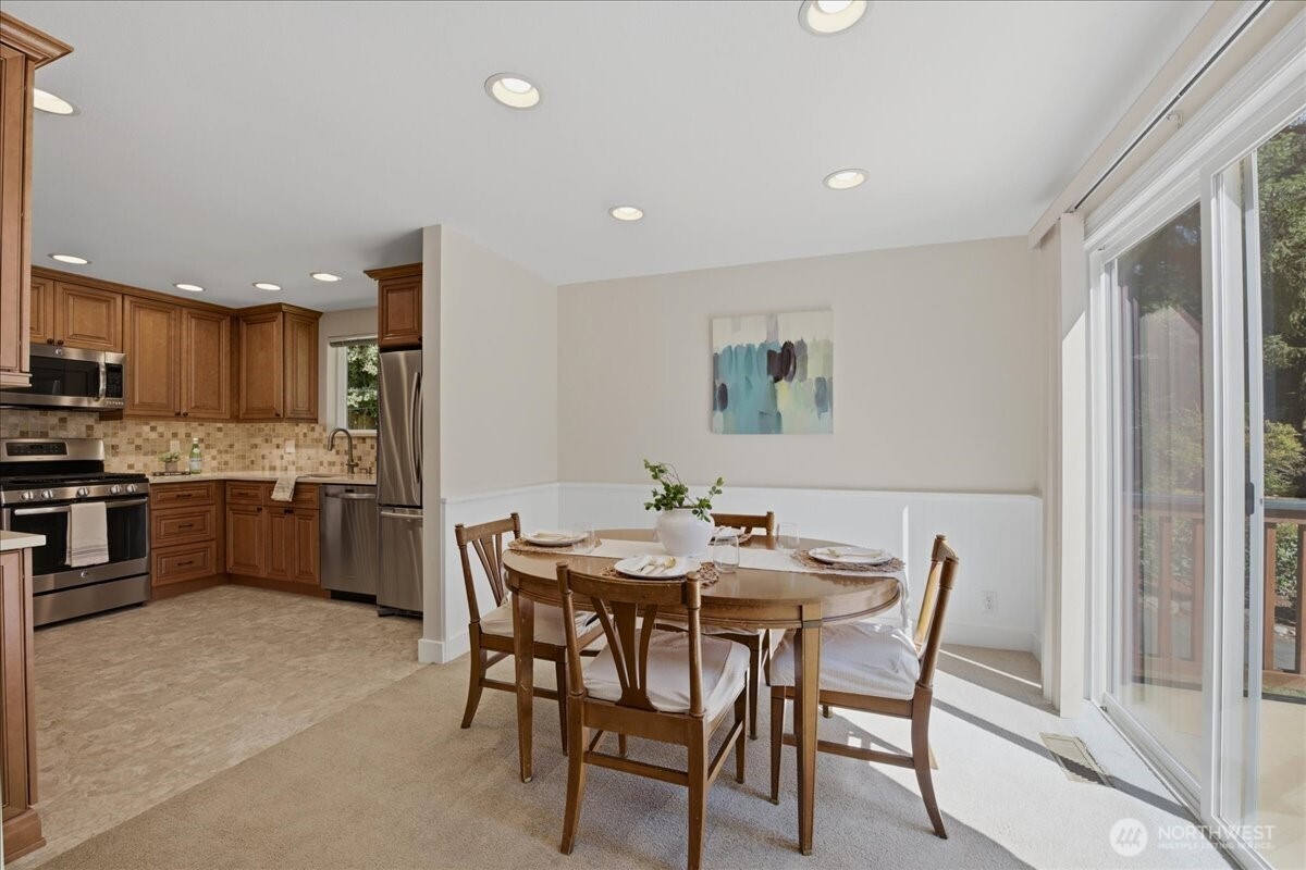 19310 37th Avenue Property Photo 10