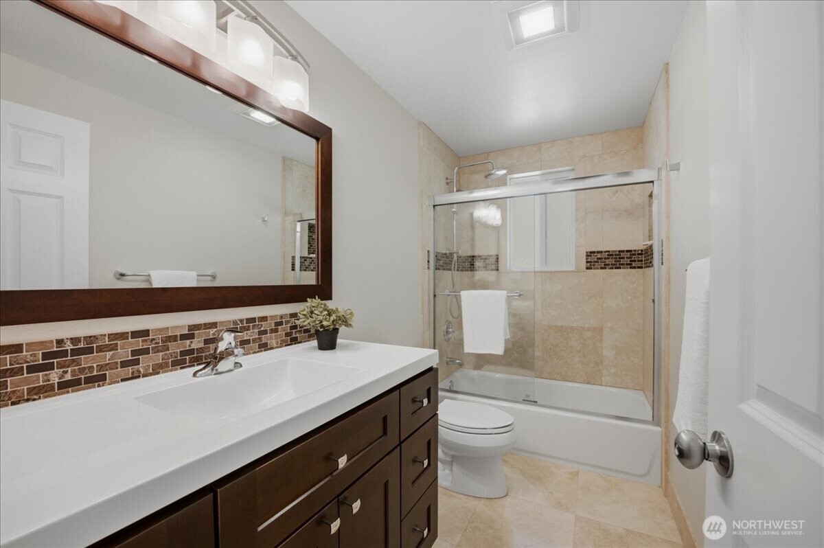 19310 37th Avenue Property Photo 15