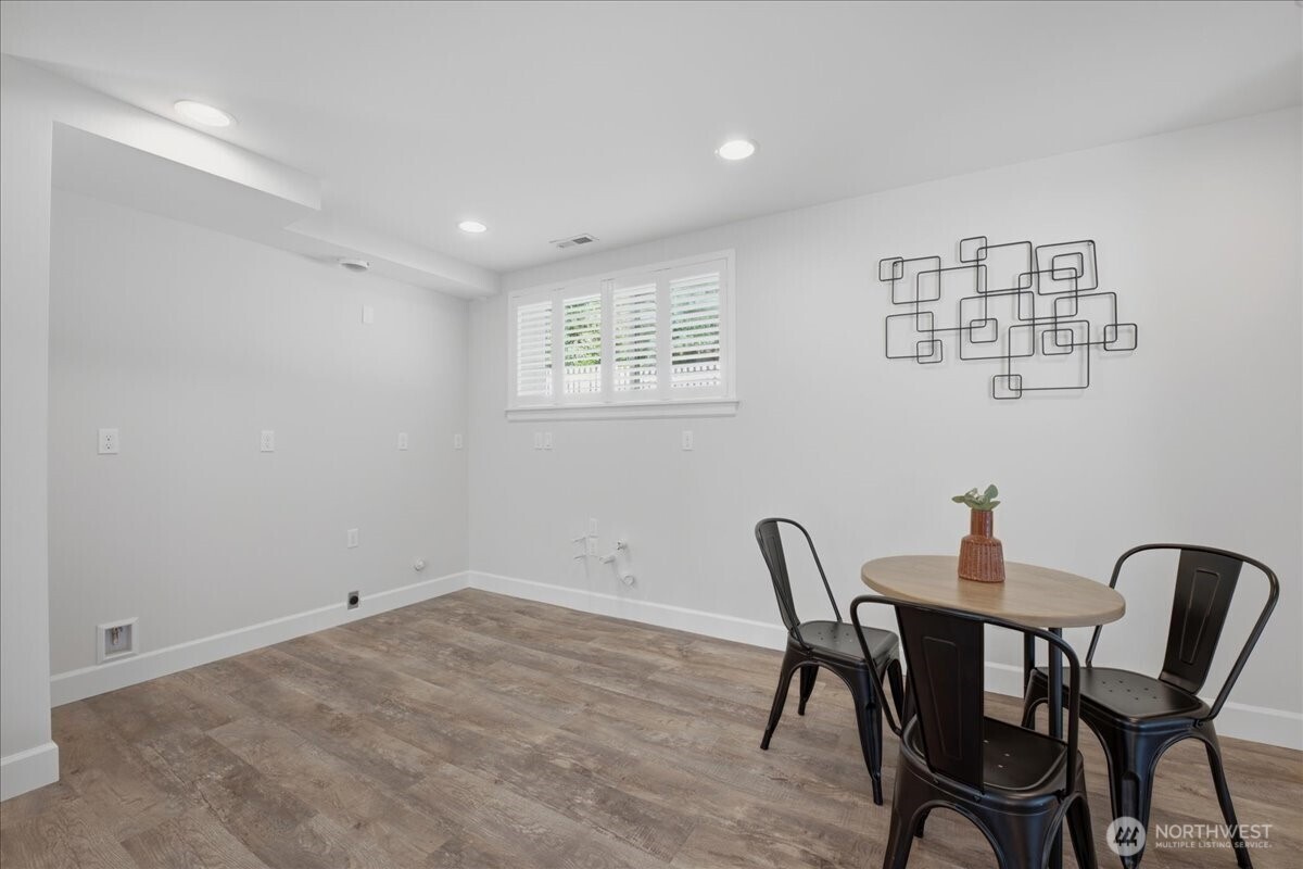 19310 37th Avenue Property Photo 20