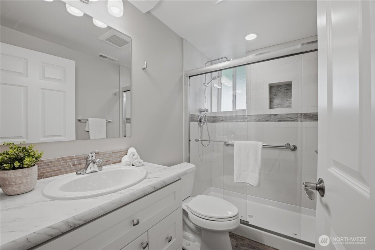 19310 37th Avenue Property Photo 25