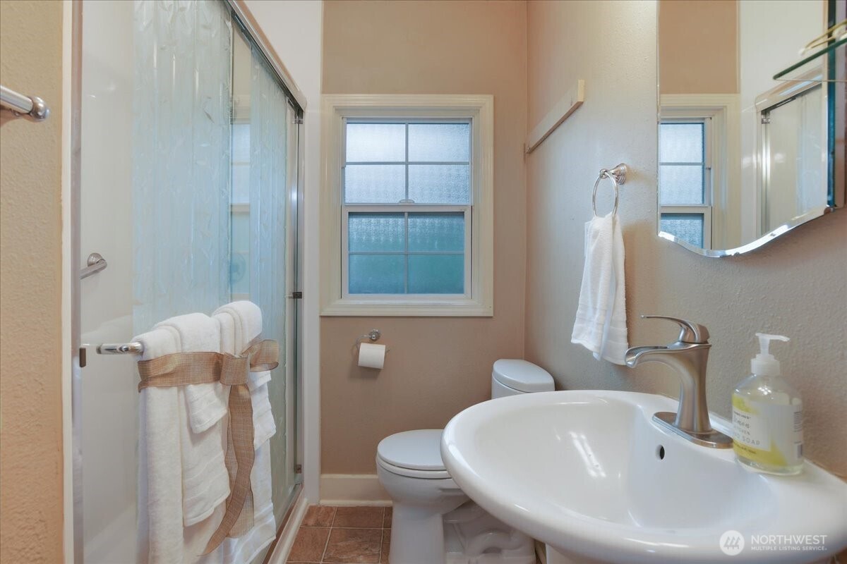 663 Sw Utah Street Property Photo 16