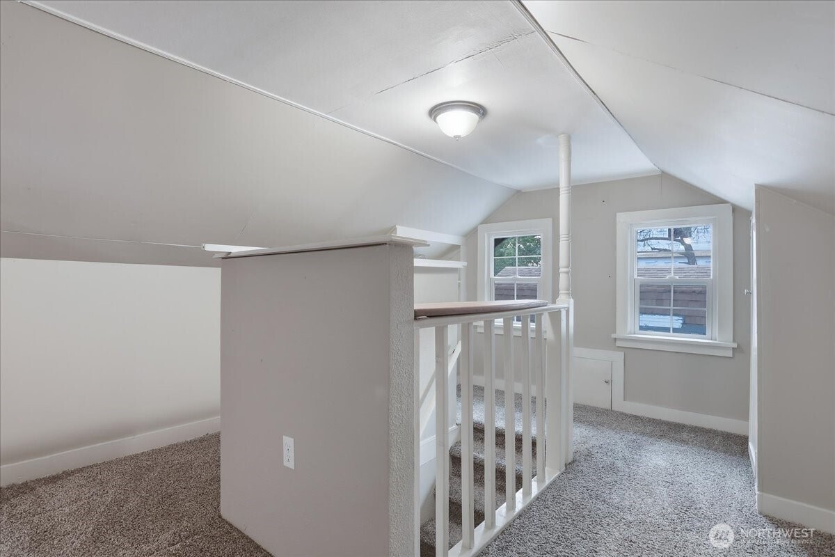 663 Sw Utah Street Property Photo 20