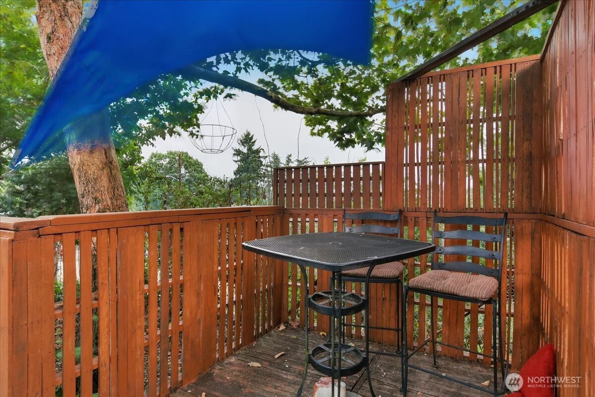 663 Sw Utah Street Property Photo 28