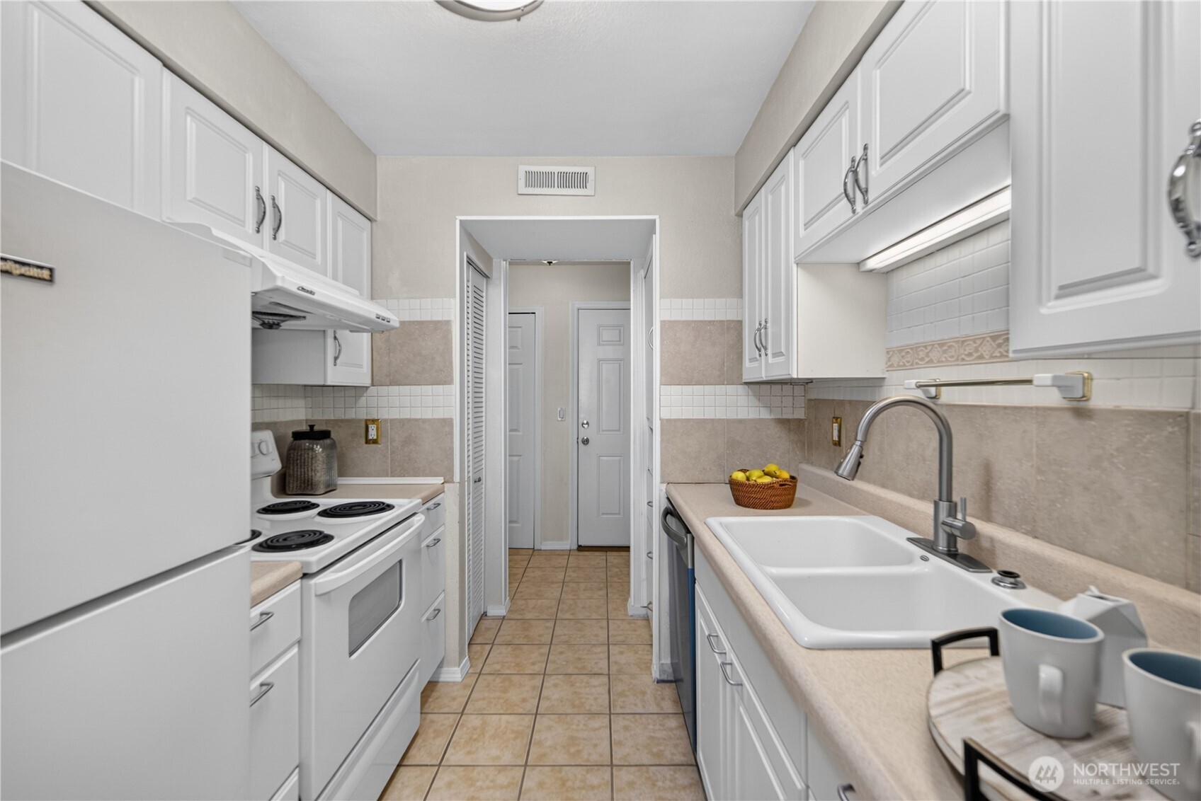 14510 124th Avenue C28 Property Photo 6