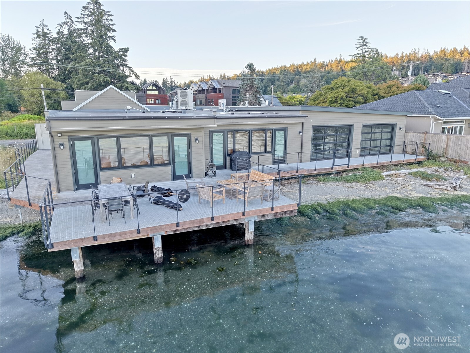 4566 Point White Drive Property Photo 3
