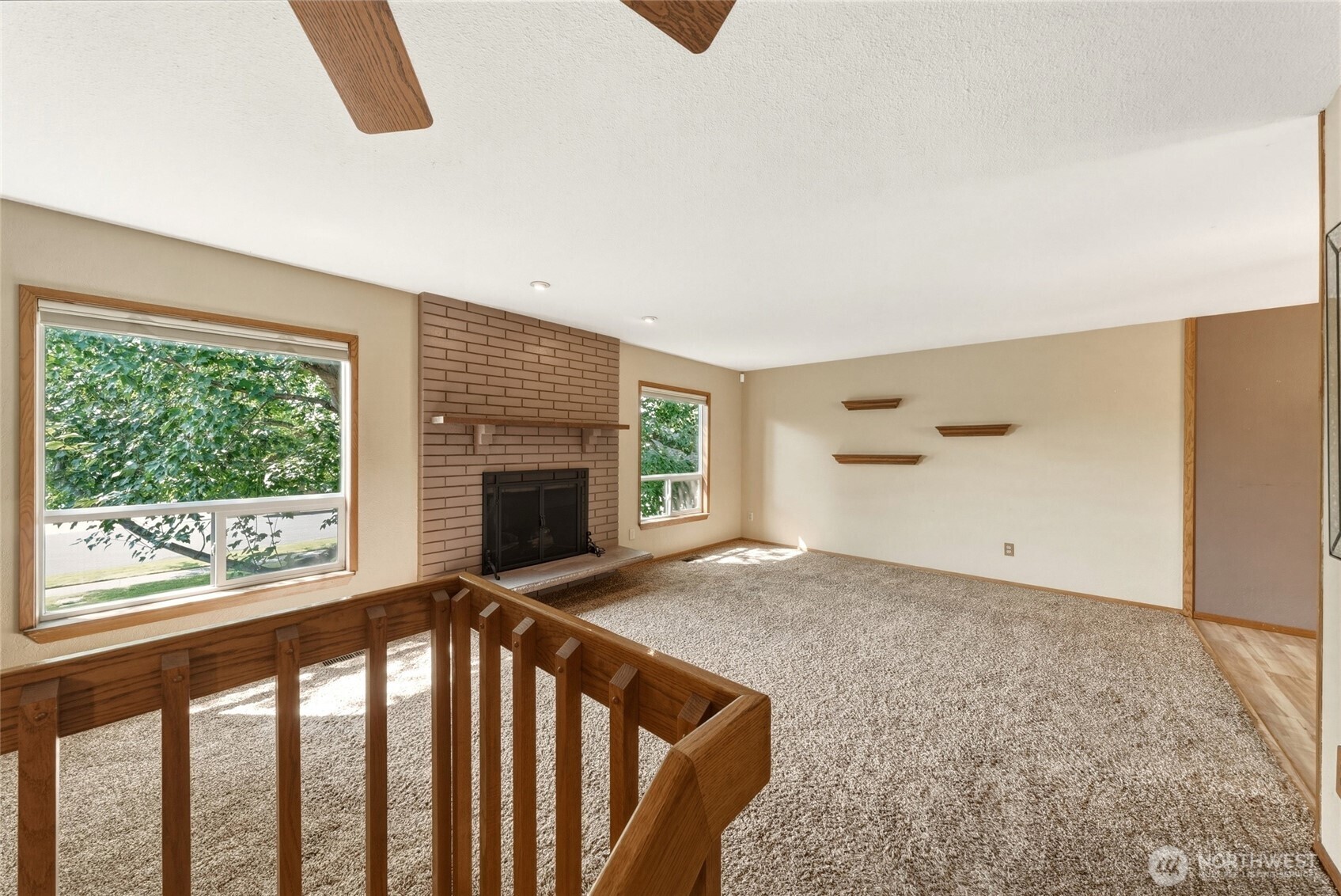 1907 Sunset Drive Property Photo 5