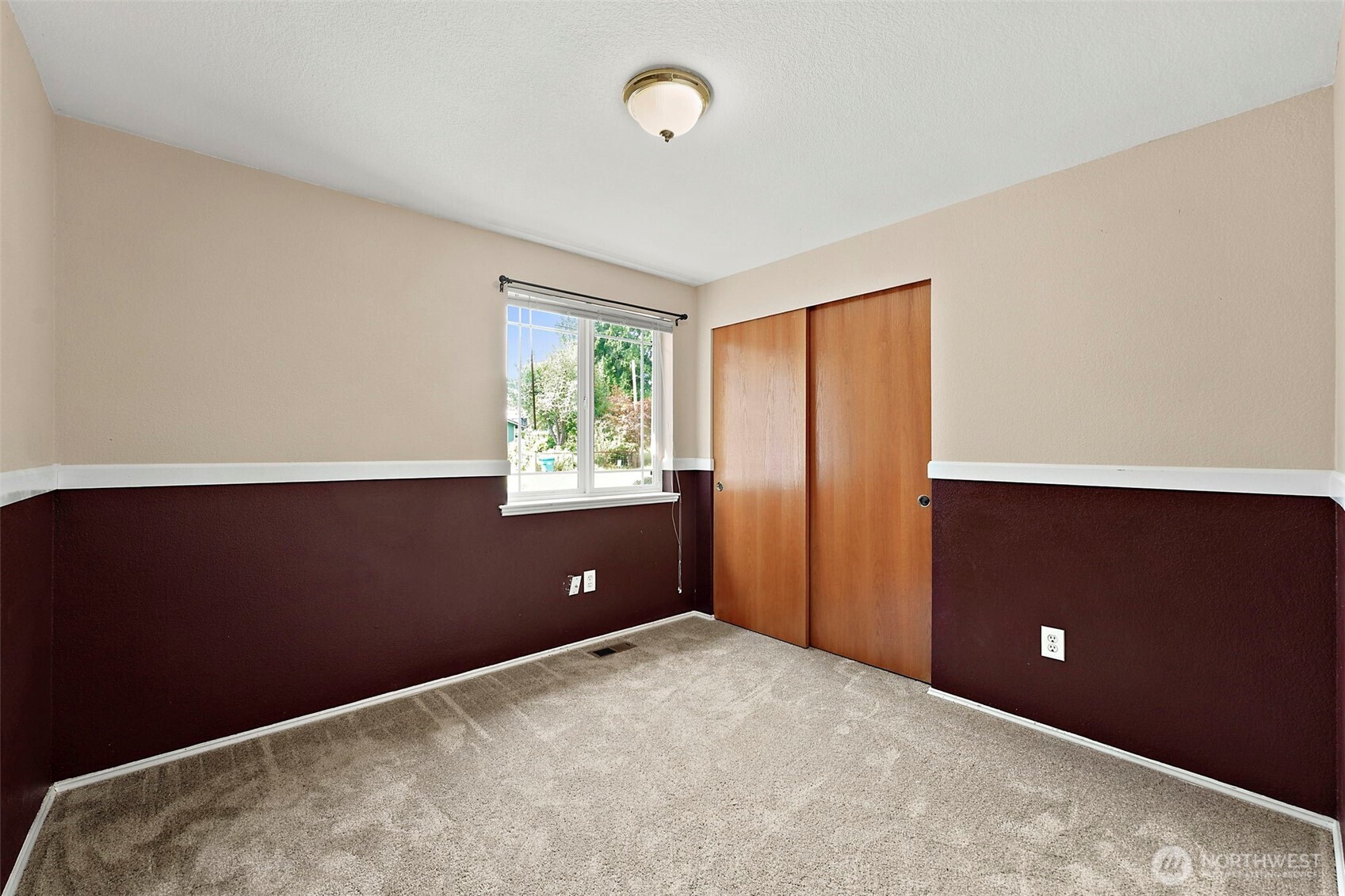 2112 Thurston Avenue Property Photo 24