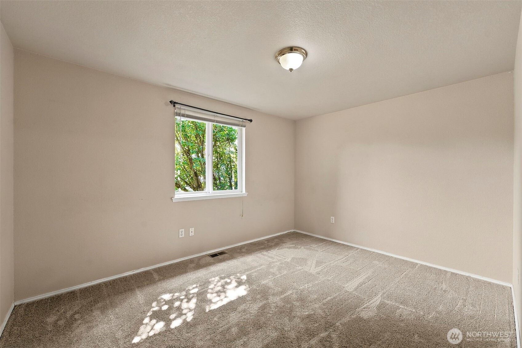 2112 Thurston Avenue Property Photo 25