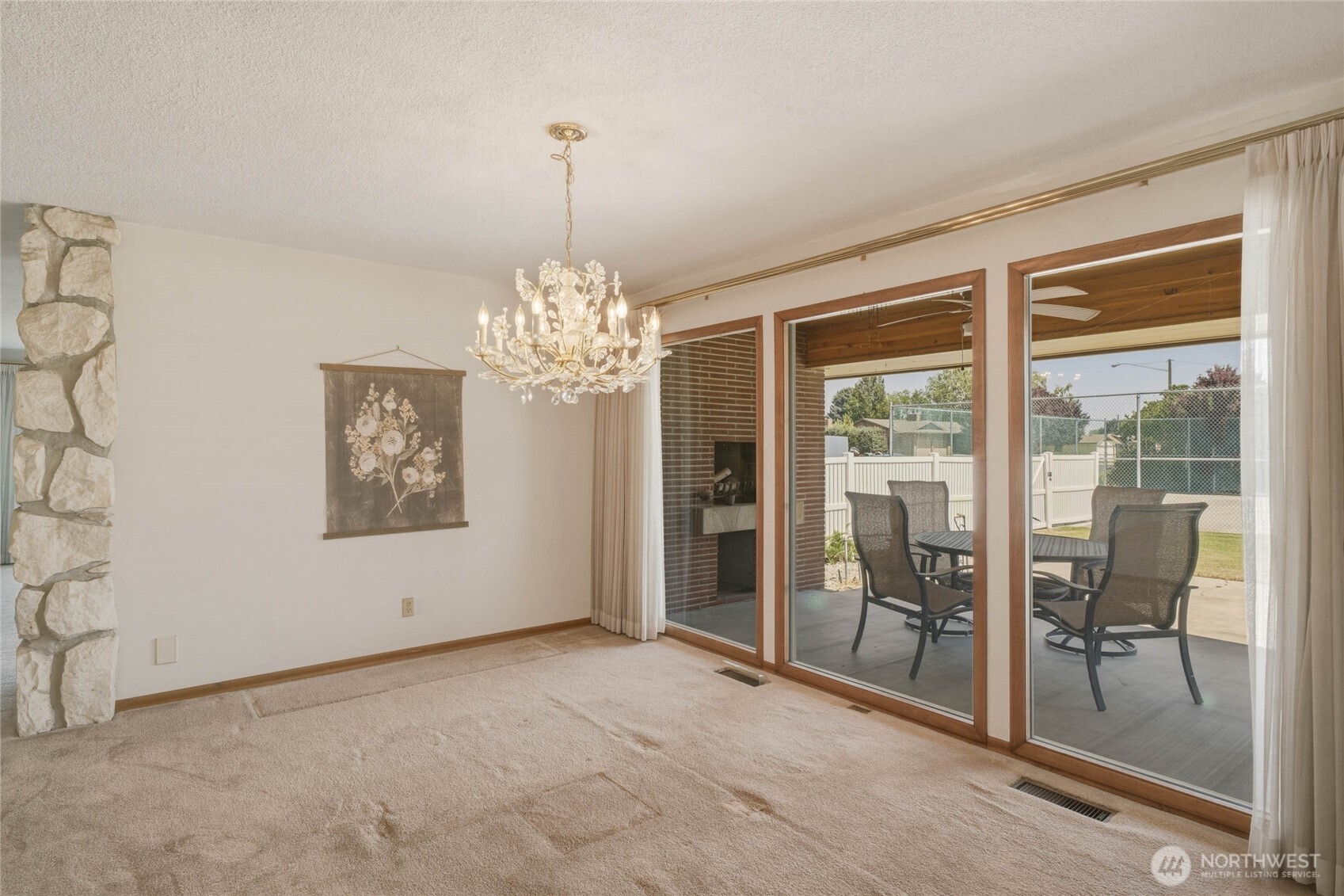 742 Sw I Street Property Photo 9