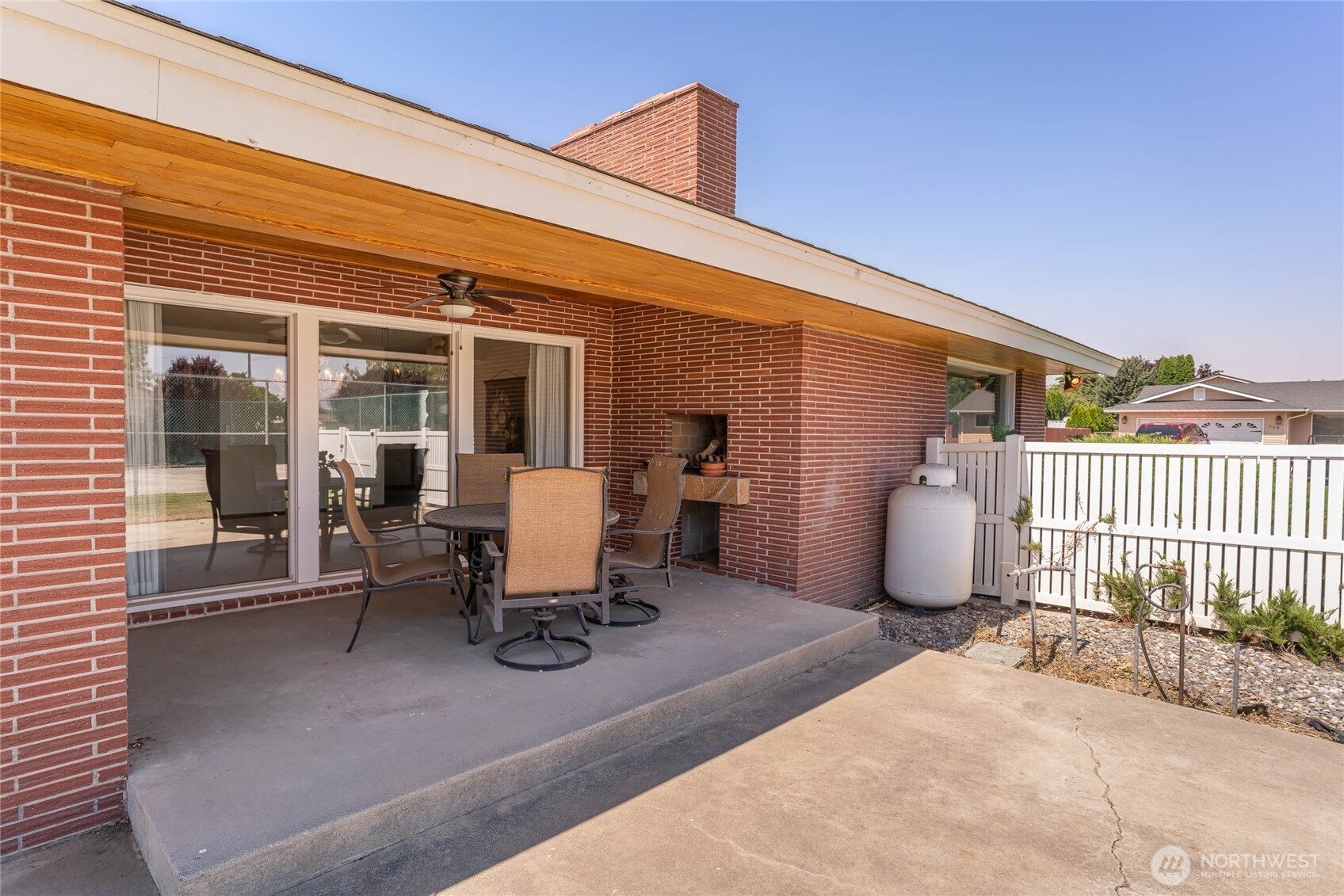 742 Sw I Street Property Photo 11