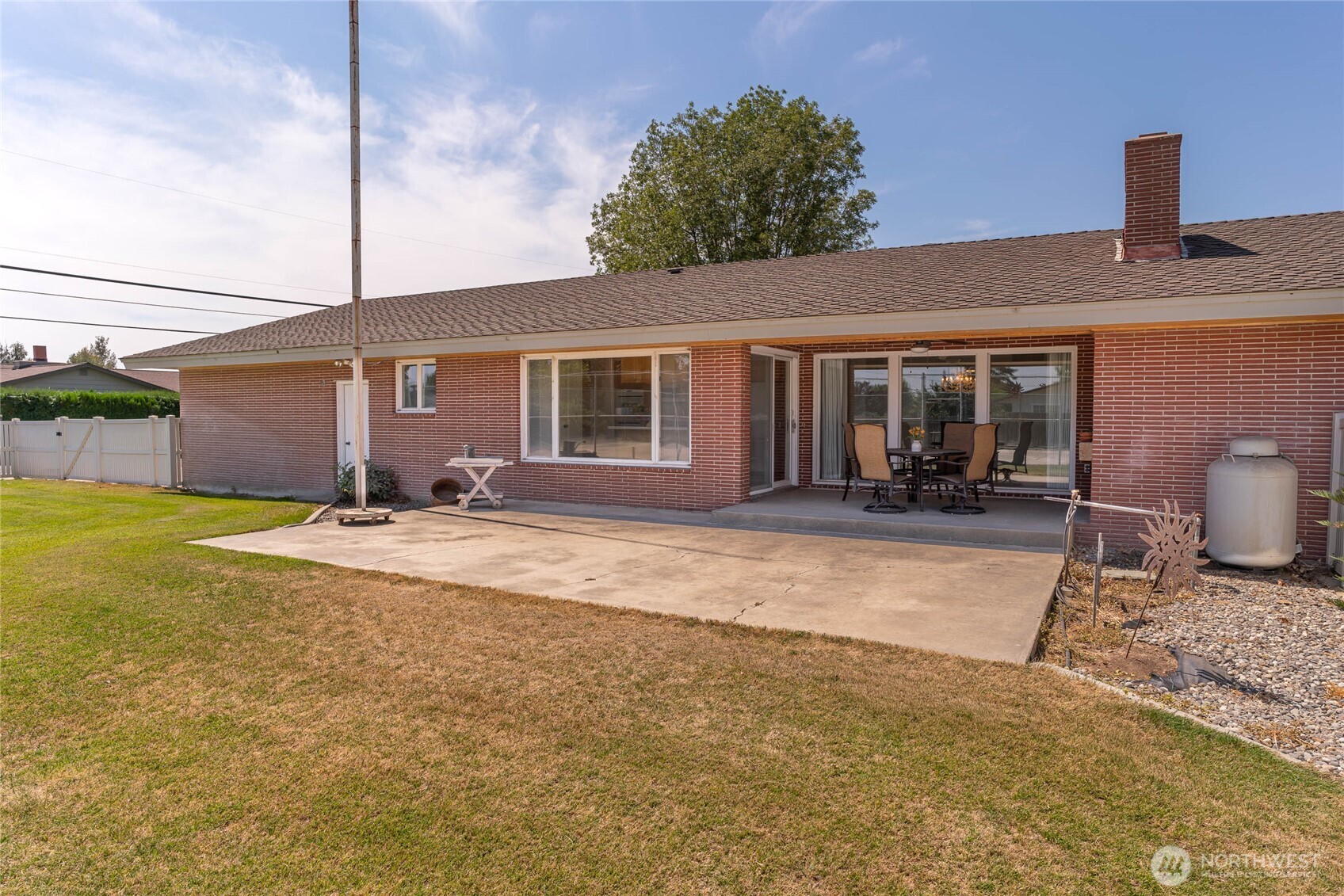 742 Sw I Street Property Photo 12