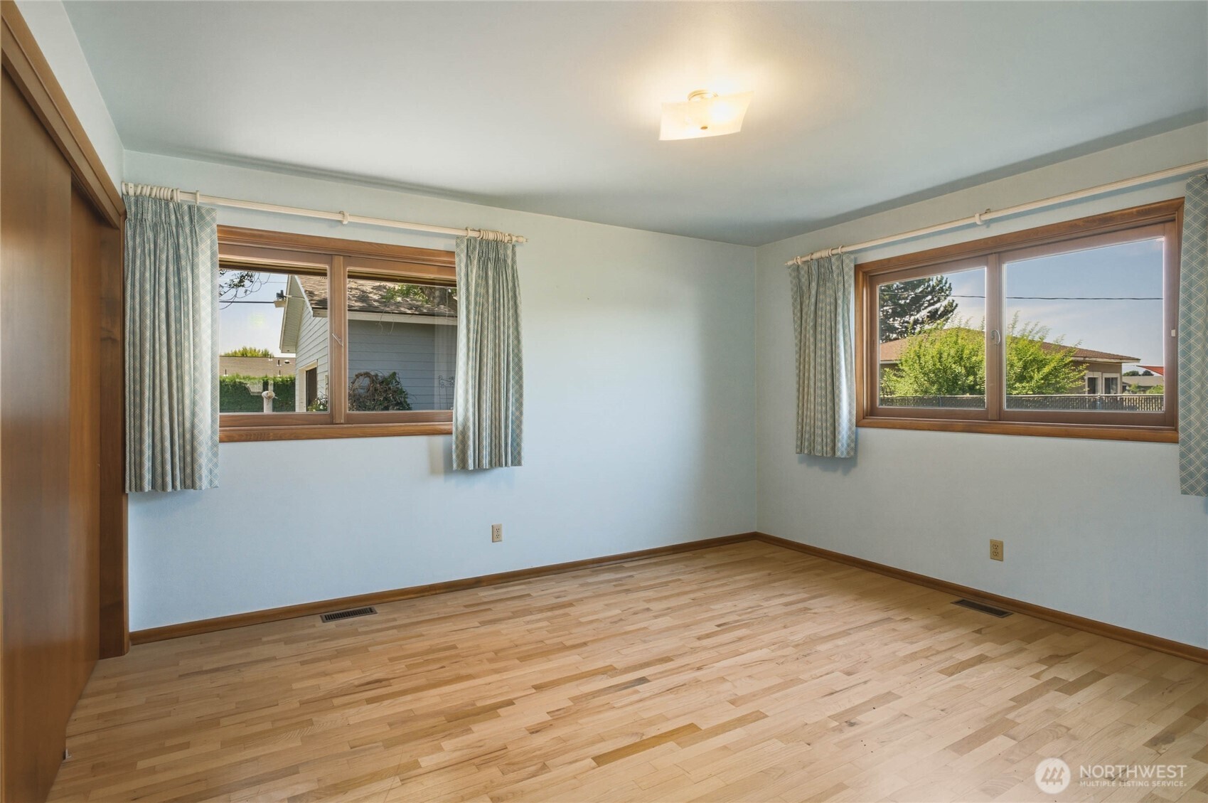 742 Sw I Street Property Photo 22