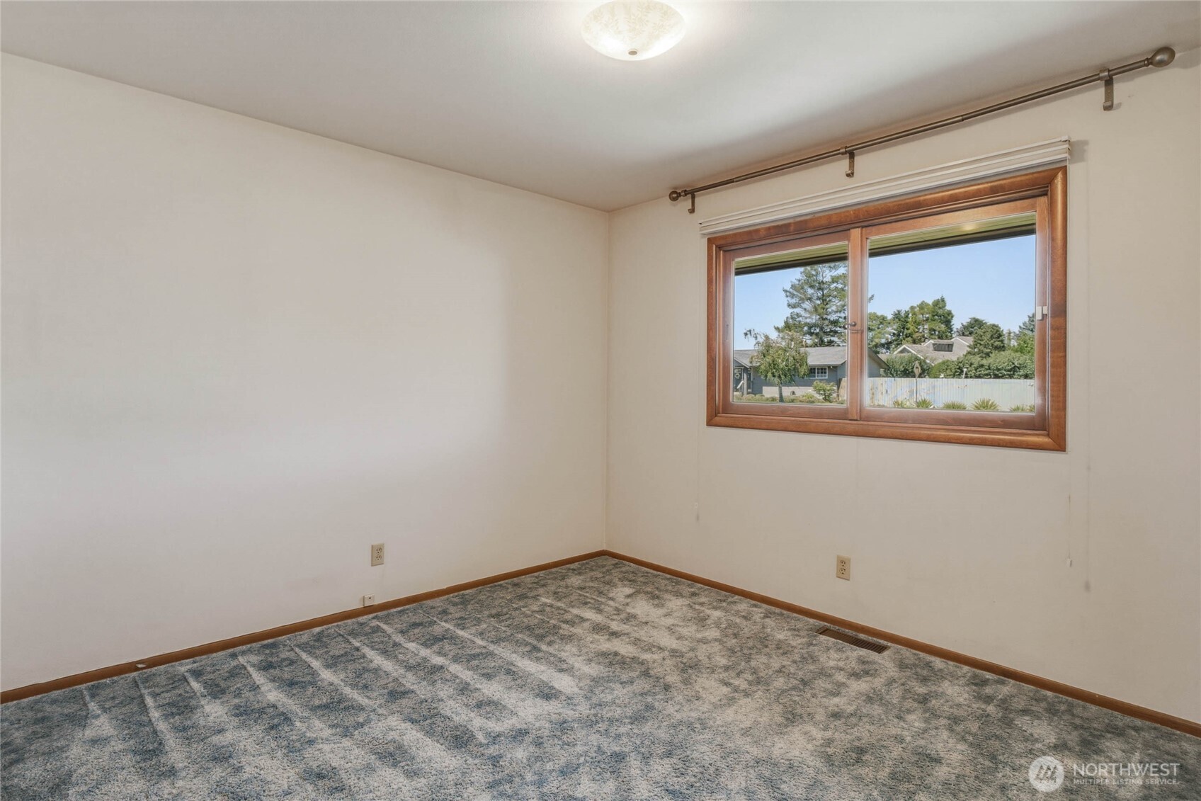 742 Sw I Street Property Photo 25