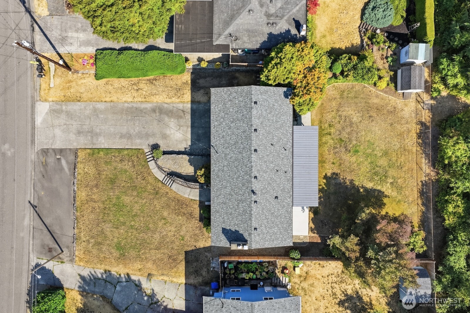 9113 Baring Way Property Photo 3