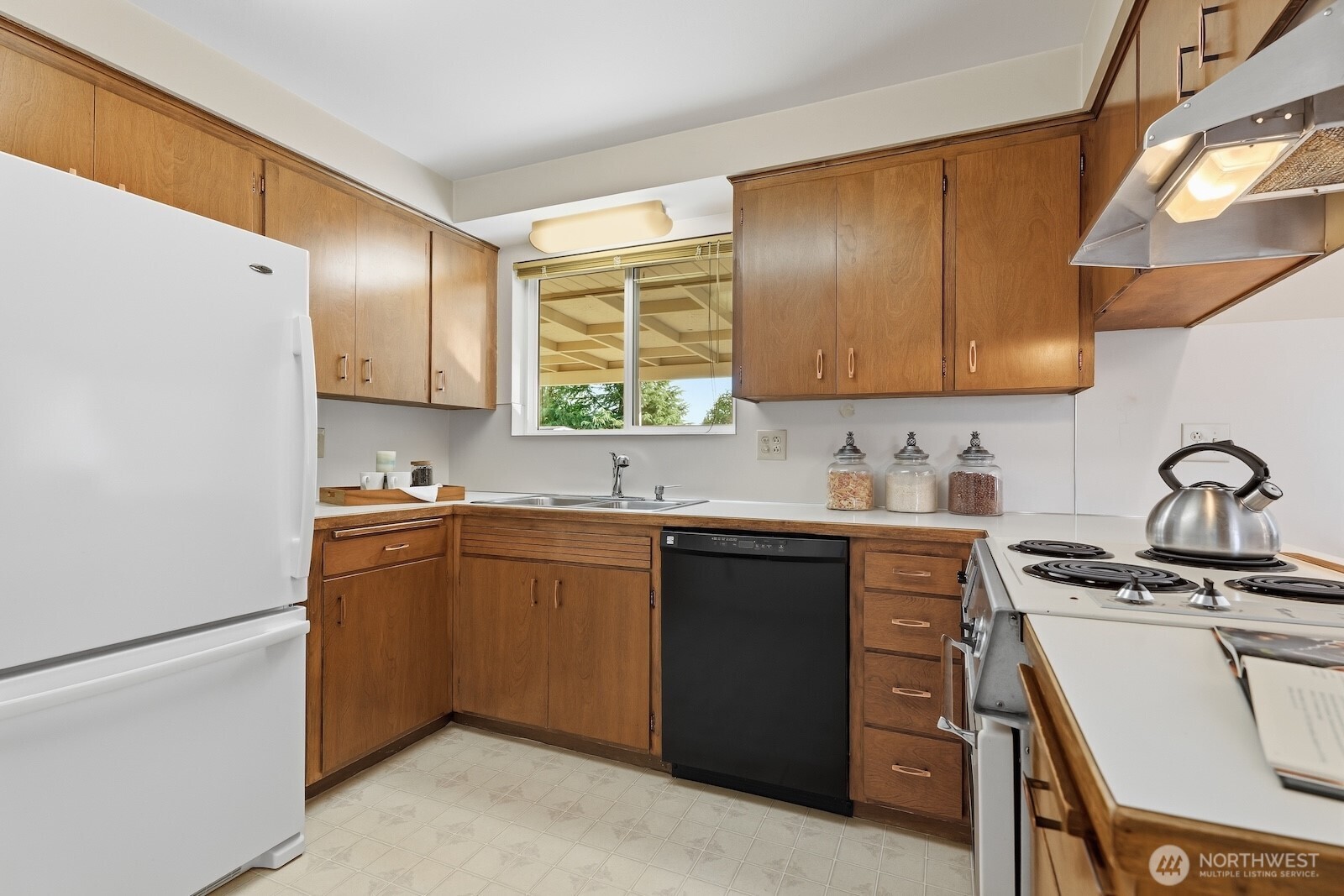 9113 Baring Way Property Photo 16