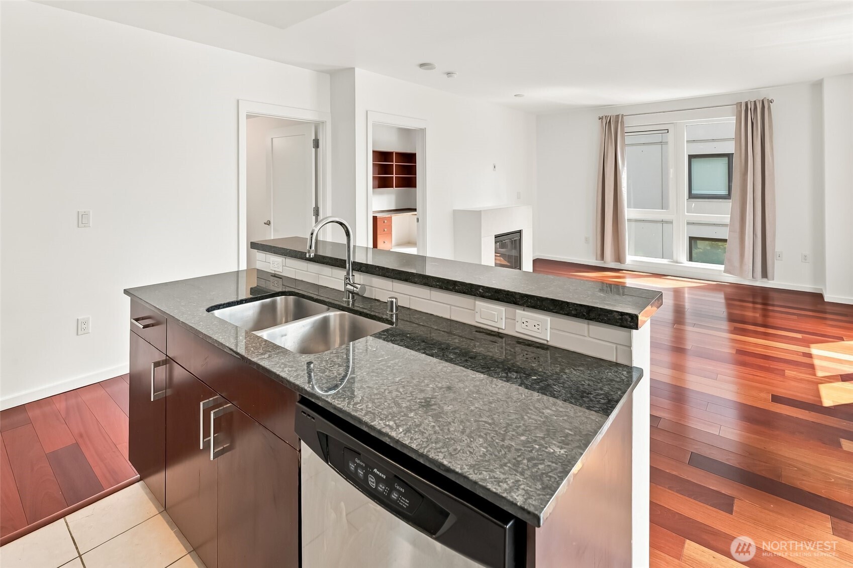 81 Clay Street 430 Property Photo 12