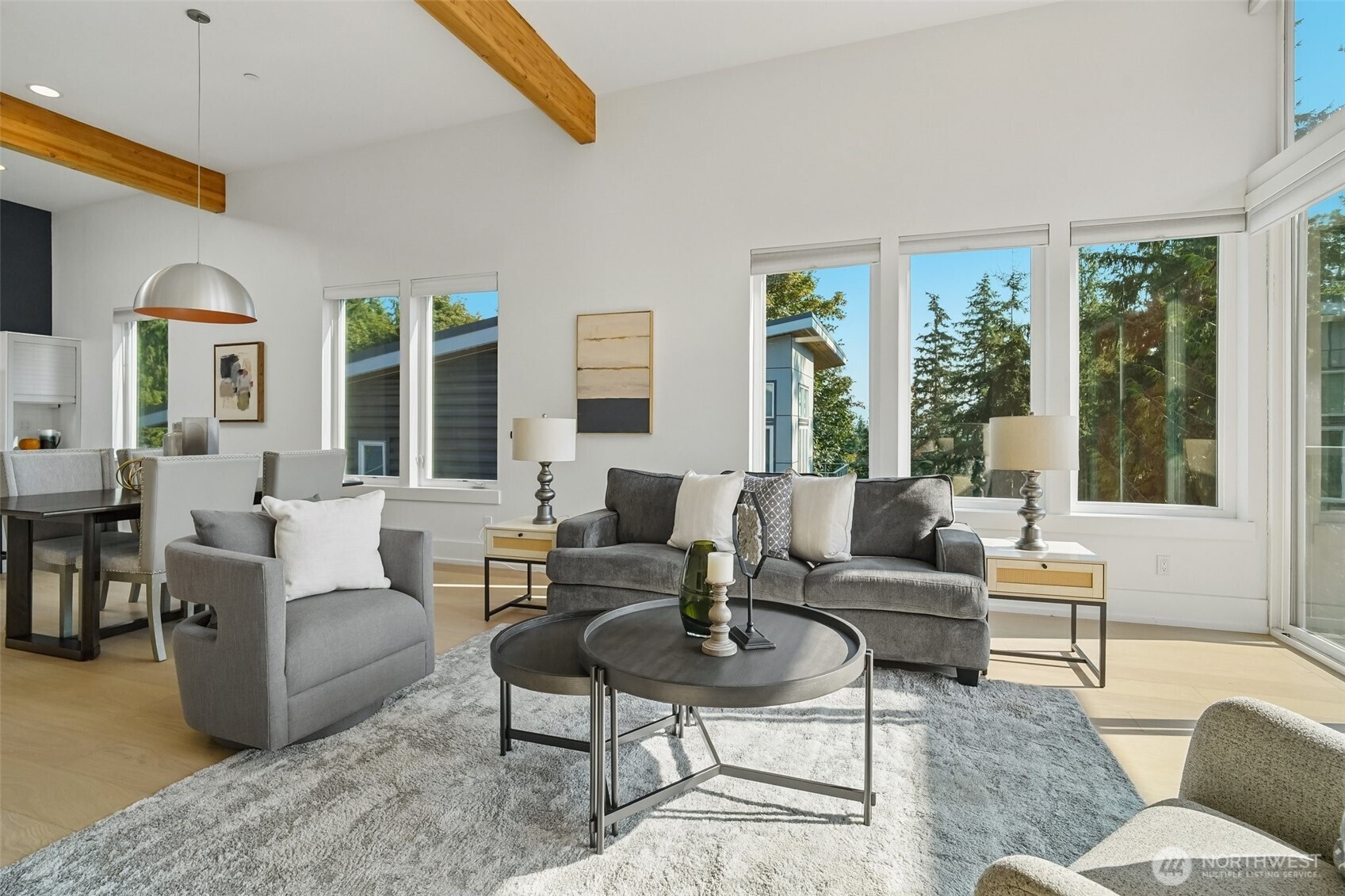 1522 211th Place Property Photo 3