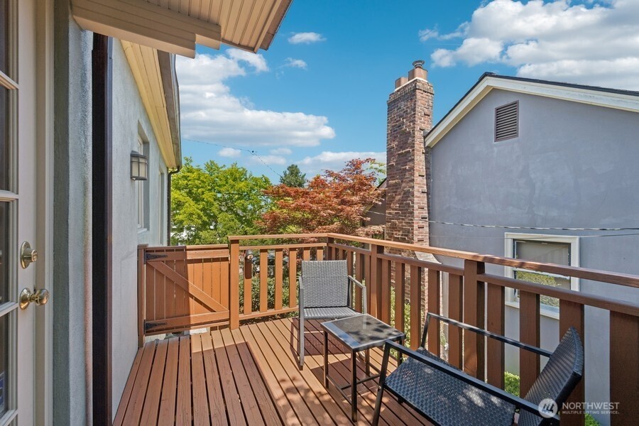 2620 Queen Anne Ave N Property Photo 18
