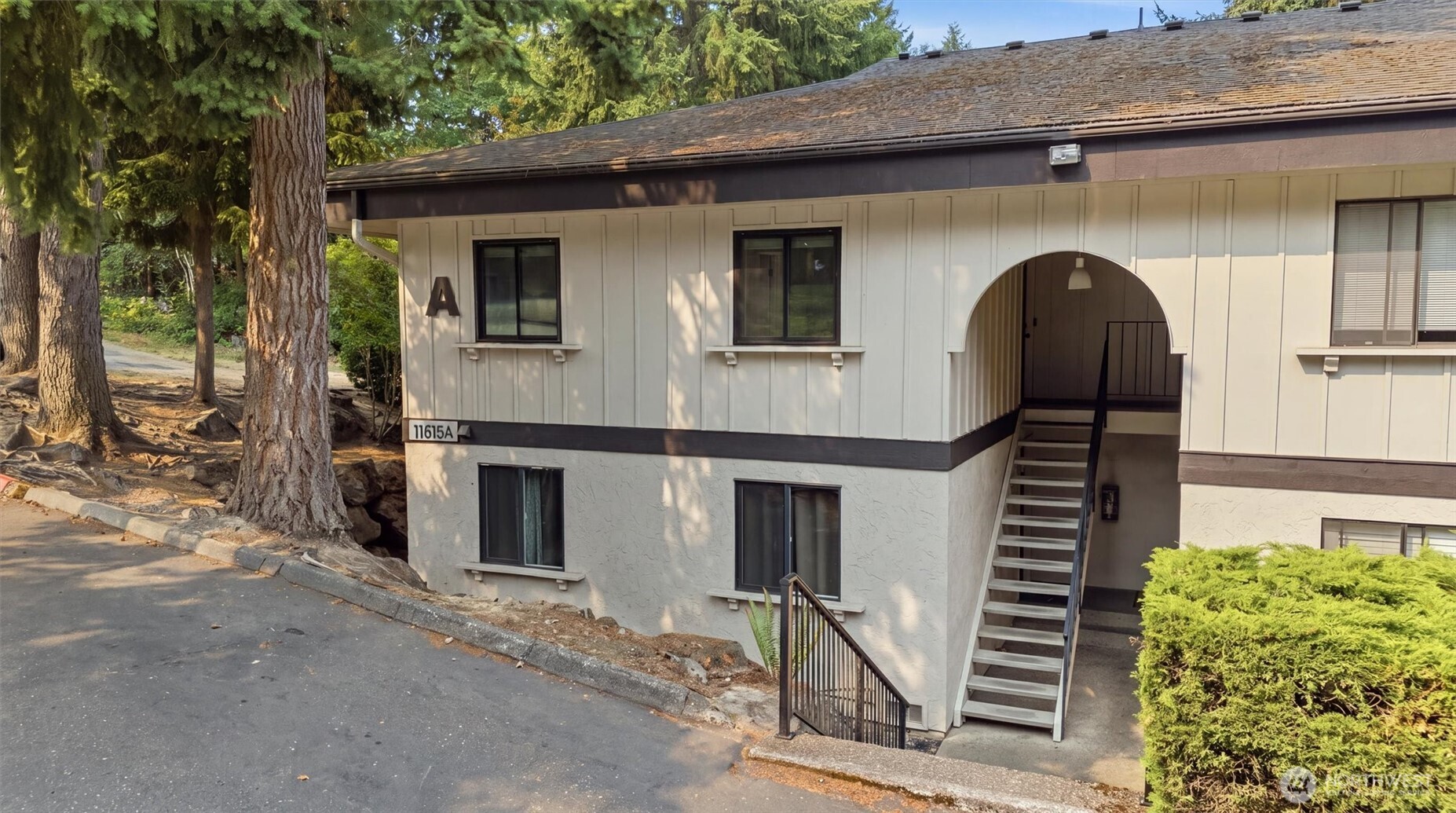 11615 127th Lane A1 Property Photo 2