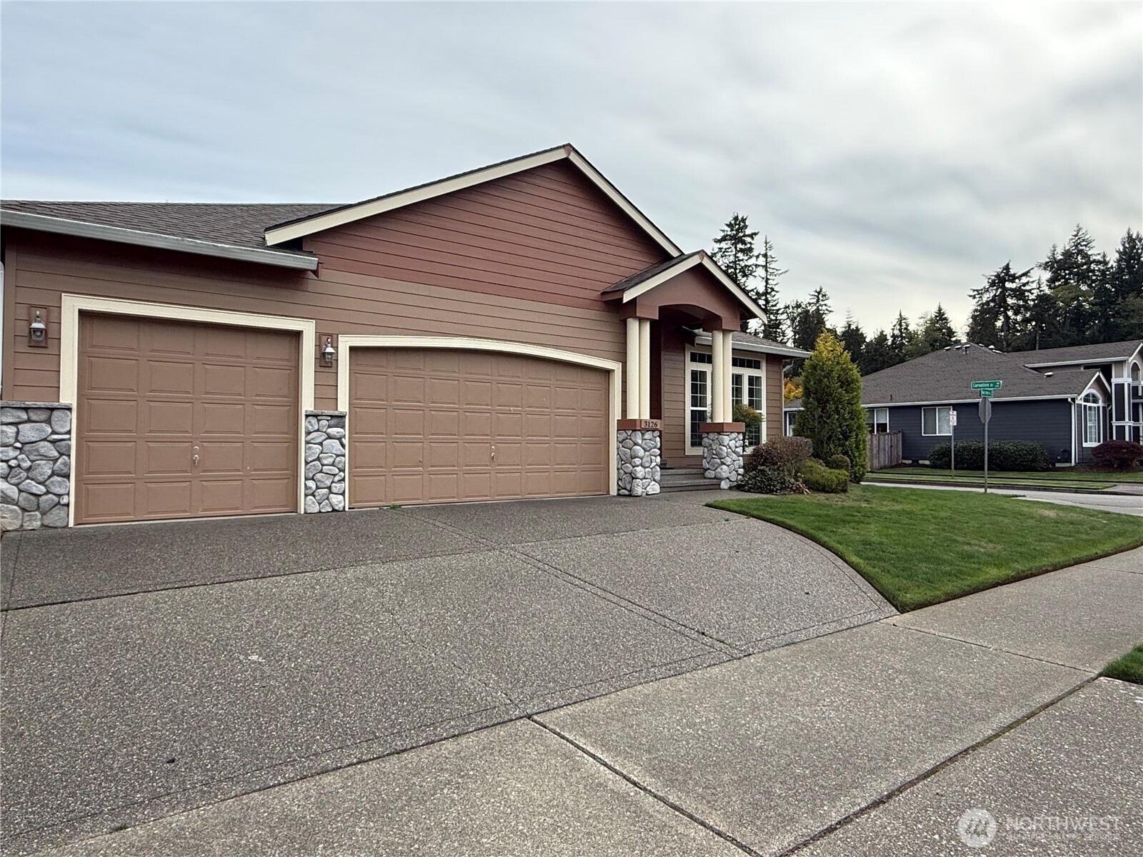 3126 Red Fern Drive Property Photo 2