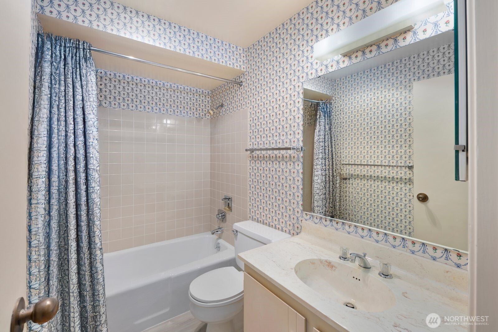 8001 Sand Point Way C57 Property Photo 21