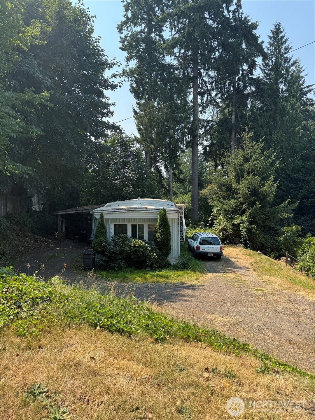 1760 Higgins Road Property Photo 3