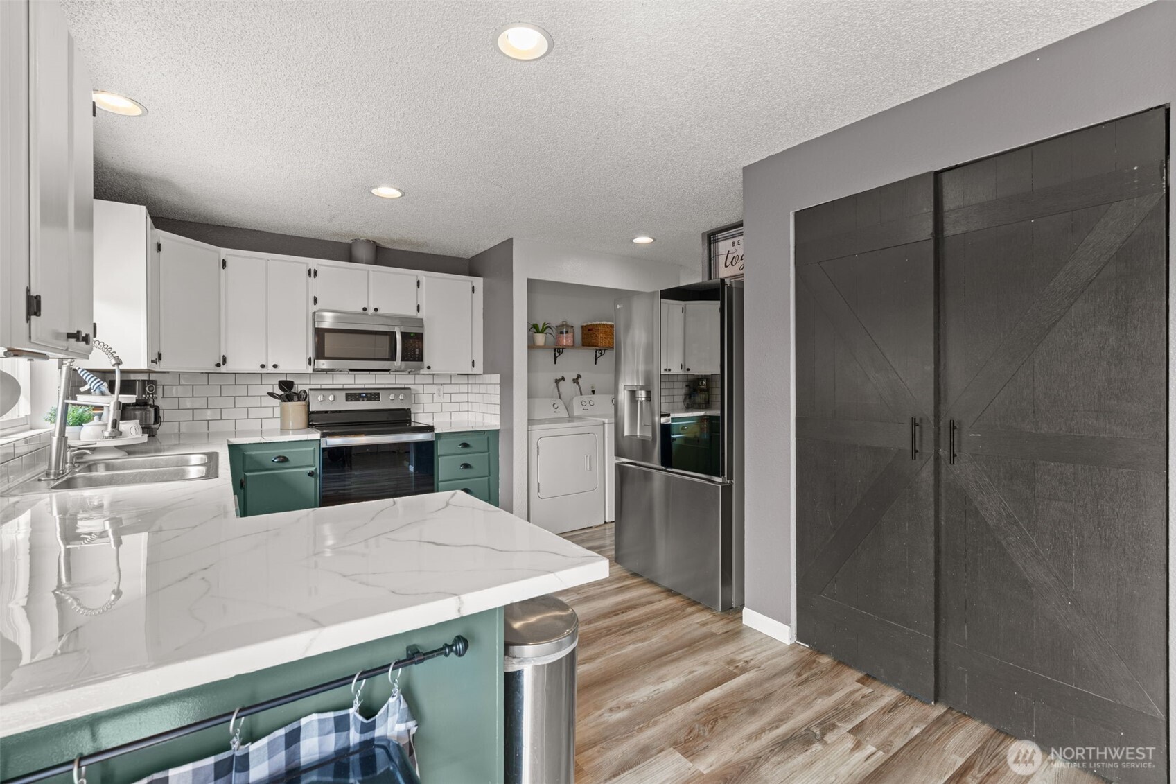 1710 W Young Street Property Photo 12