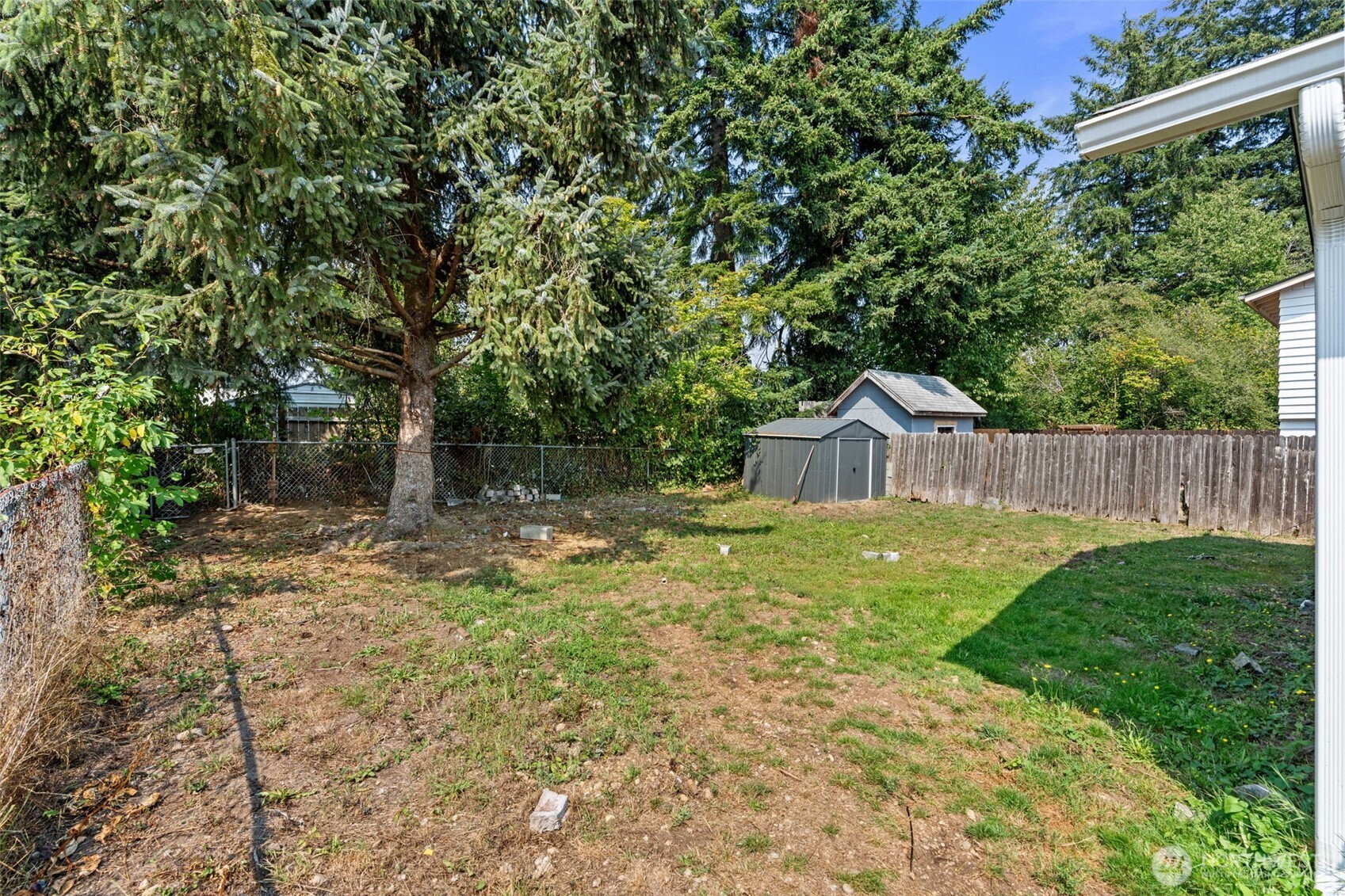 1710 W Young Street Property Photo 30