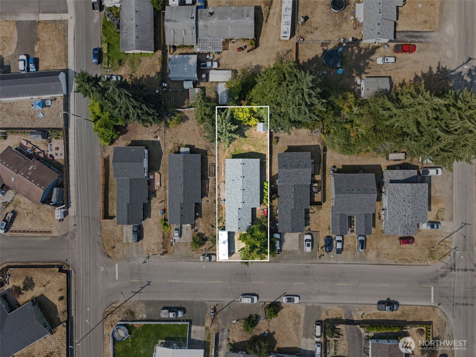 1710 W Young Street Property Photo 36