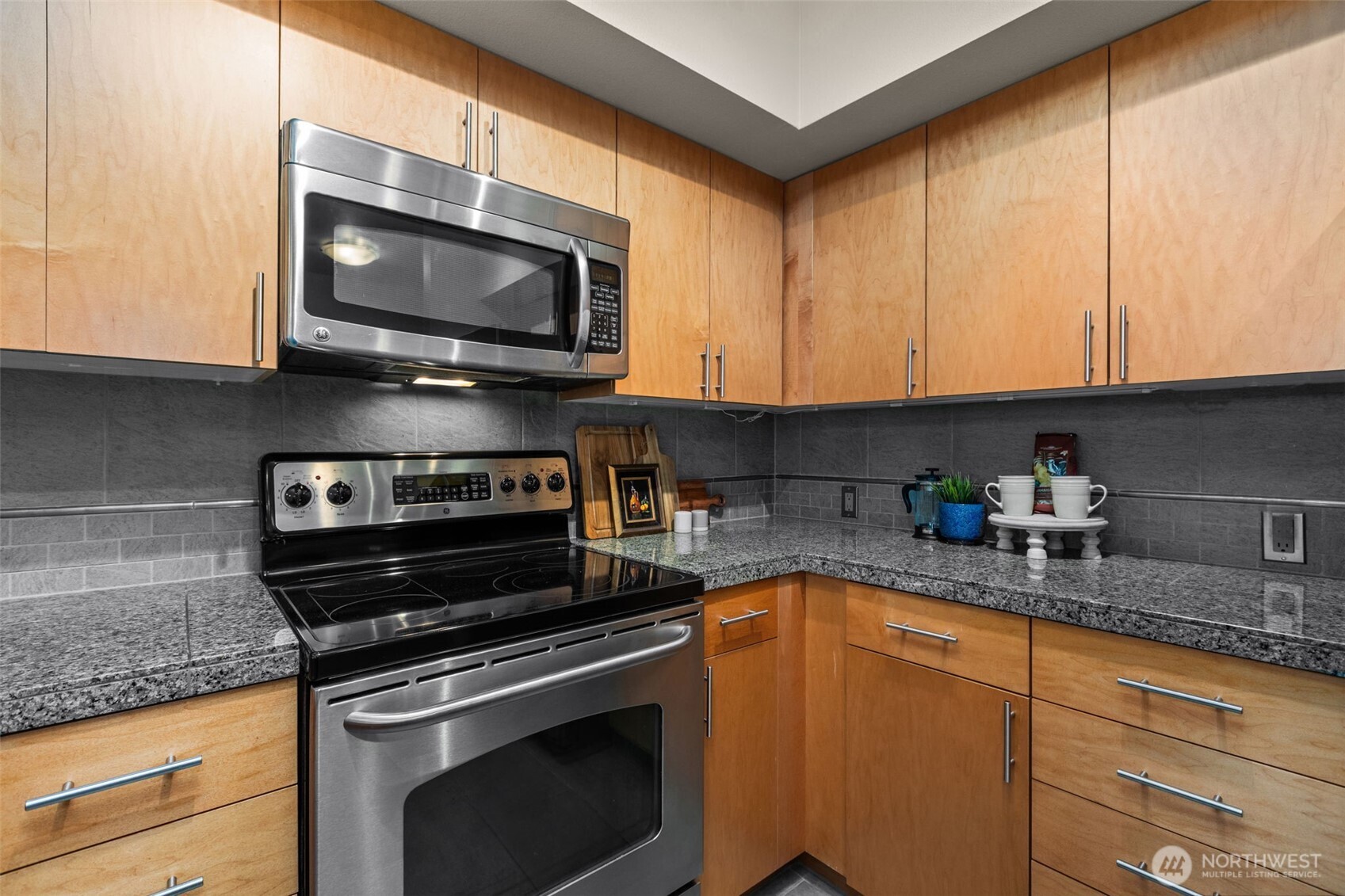 5440 Leary Avenue 401 Property Photo 10