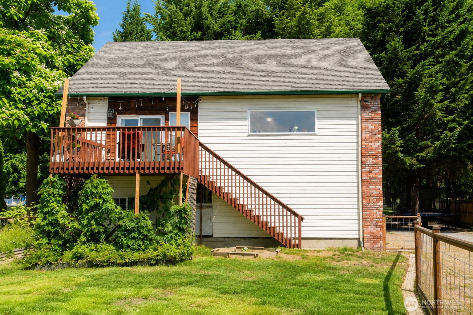 1580 Monroe Street Property Photo 3