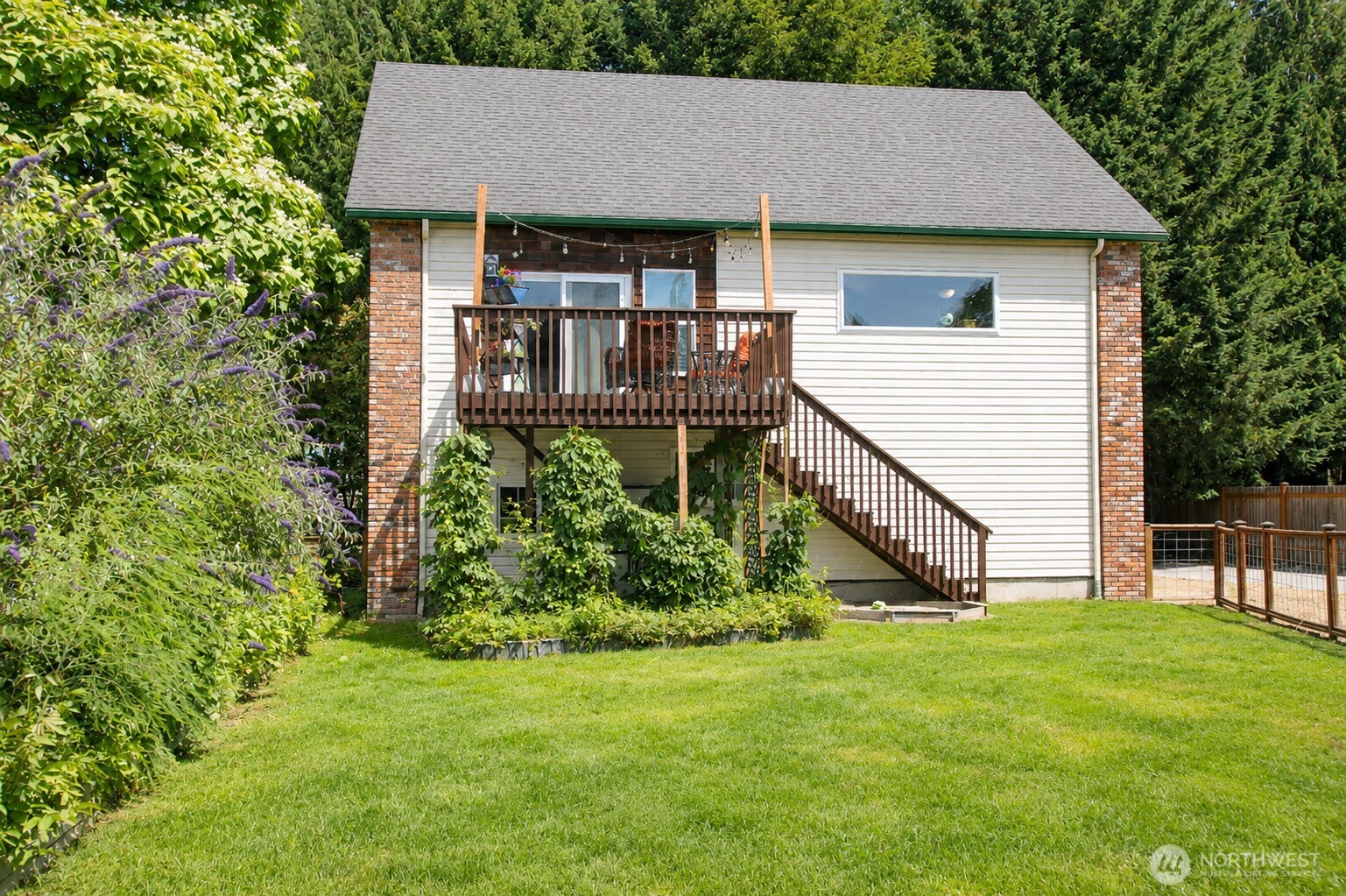 1580 Monroe Street Property Photo 4