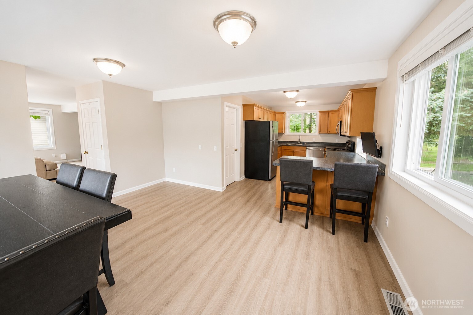1580 Monroe Street Property Photo 10